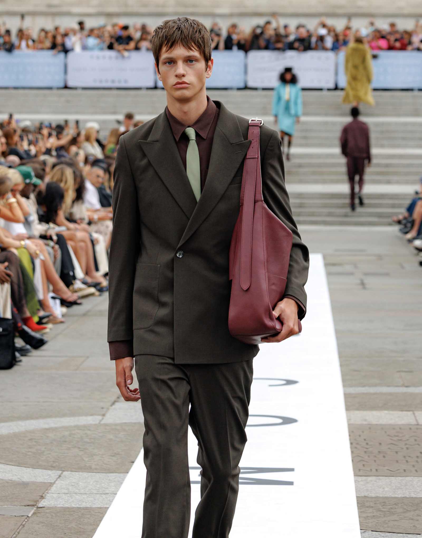 Свободный шерстяной пиджак от костюма Topman зеленого цвета 34490₽