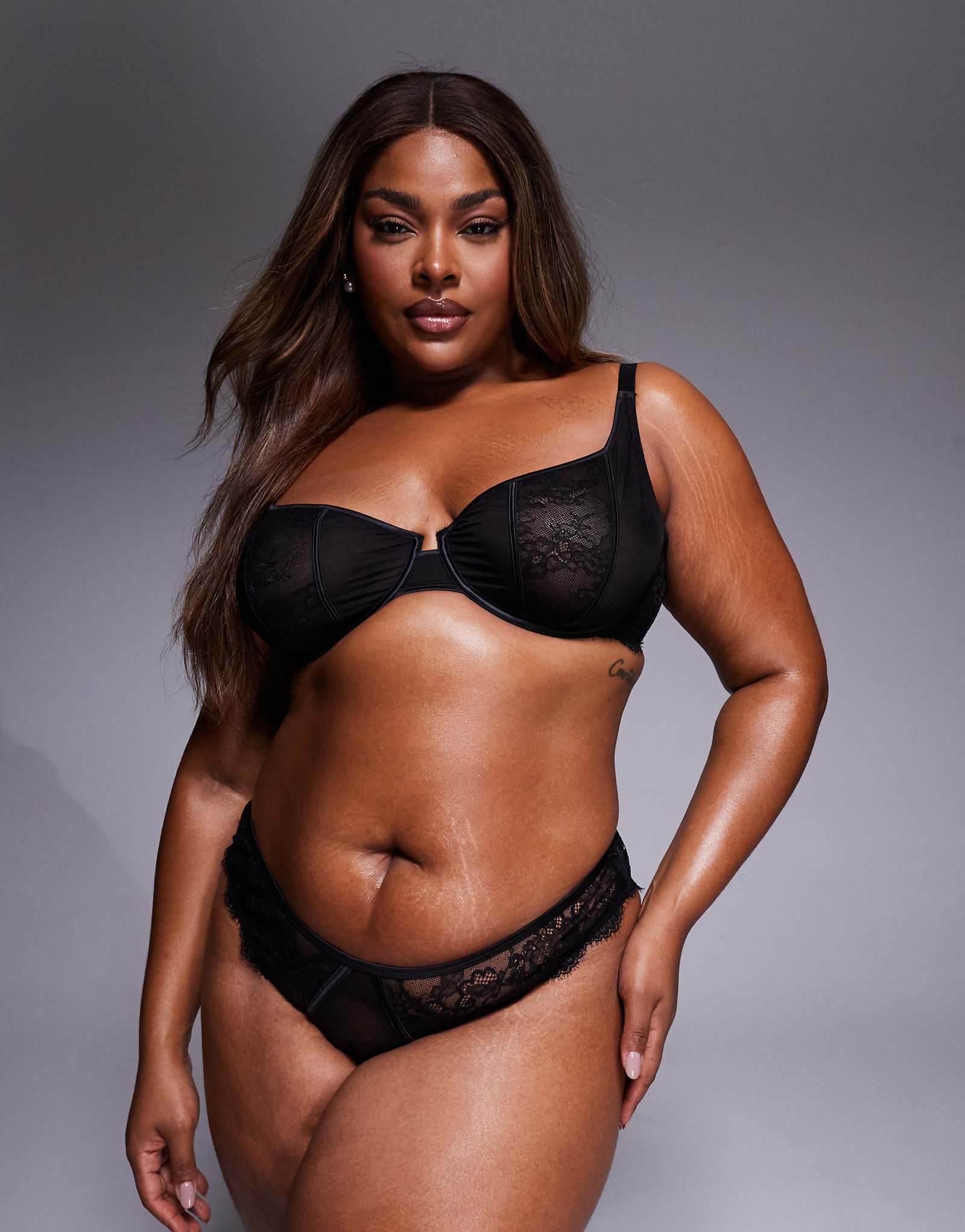 ASOS DESIGN Curve из янтарного кружева и сетки с высокой посадкой в бразильском стиле черного цвета 3490₽