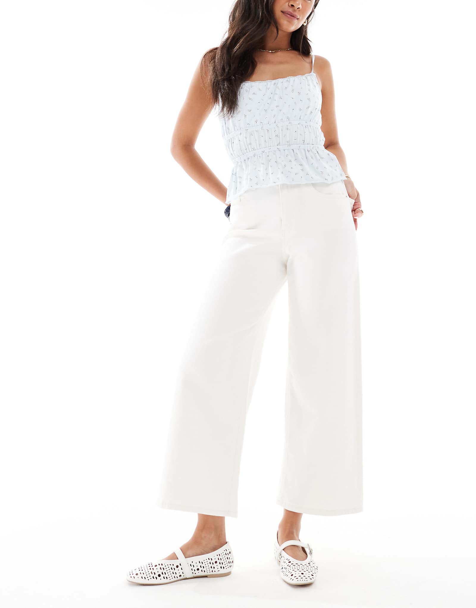 Джинсовые брюки-кюлоты JJXX белого цвета 12890₽