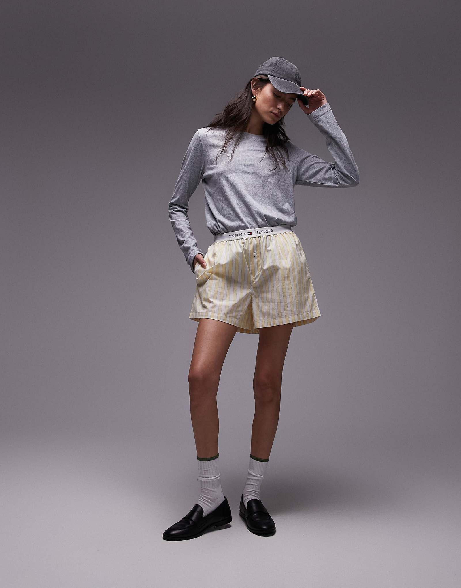 Боксерские шорты из поплина в масляно-желтую полоску от Tommy Hilfiger 9390₽