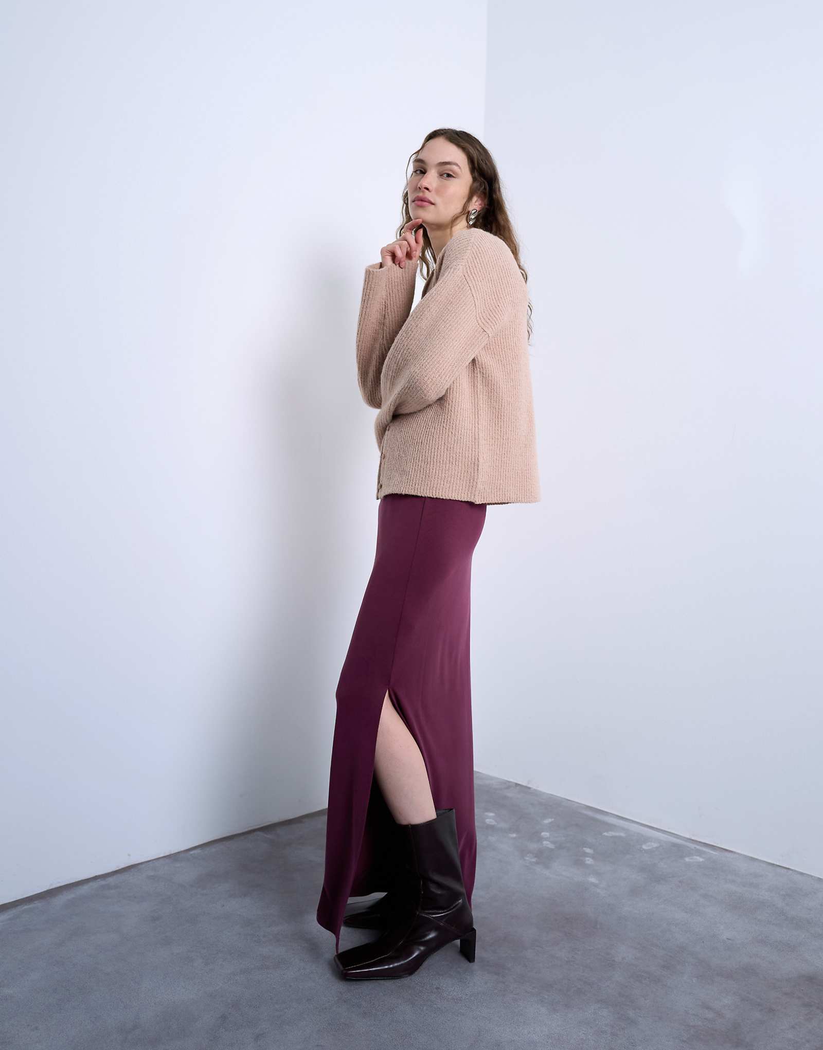 Макси-юбка Topshop с рюшами из купороса и застежкой сбоку бордового цвета 3290₽