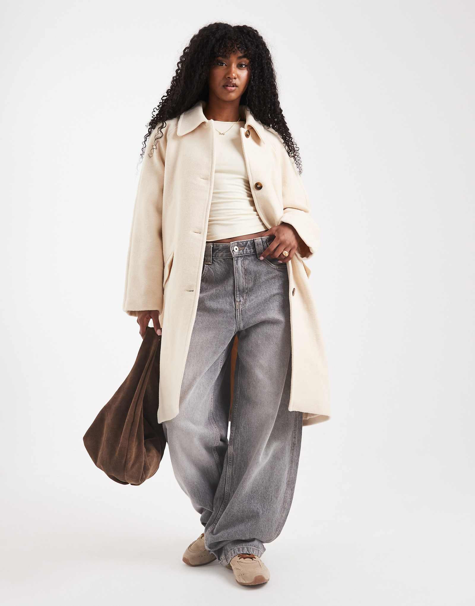 ДИЗАЙНЕРСКОЕ автомобильное пальто средней длины ASOS на стеганой подкладке цвета пахты 16790₽