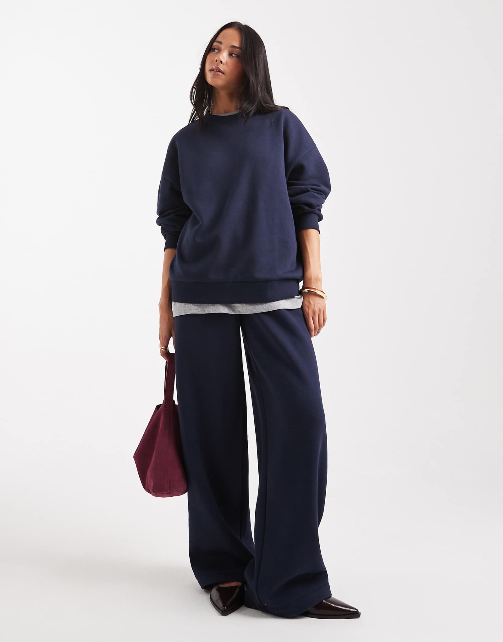 Широкие спортивные брюки с откидной спинкой ASOS DESIGN темно-синего цвета 6090₽