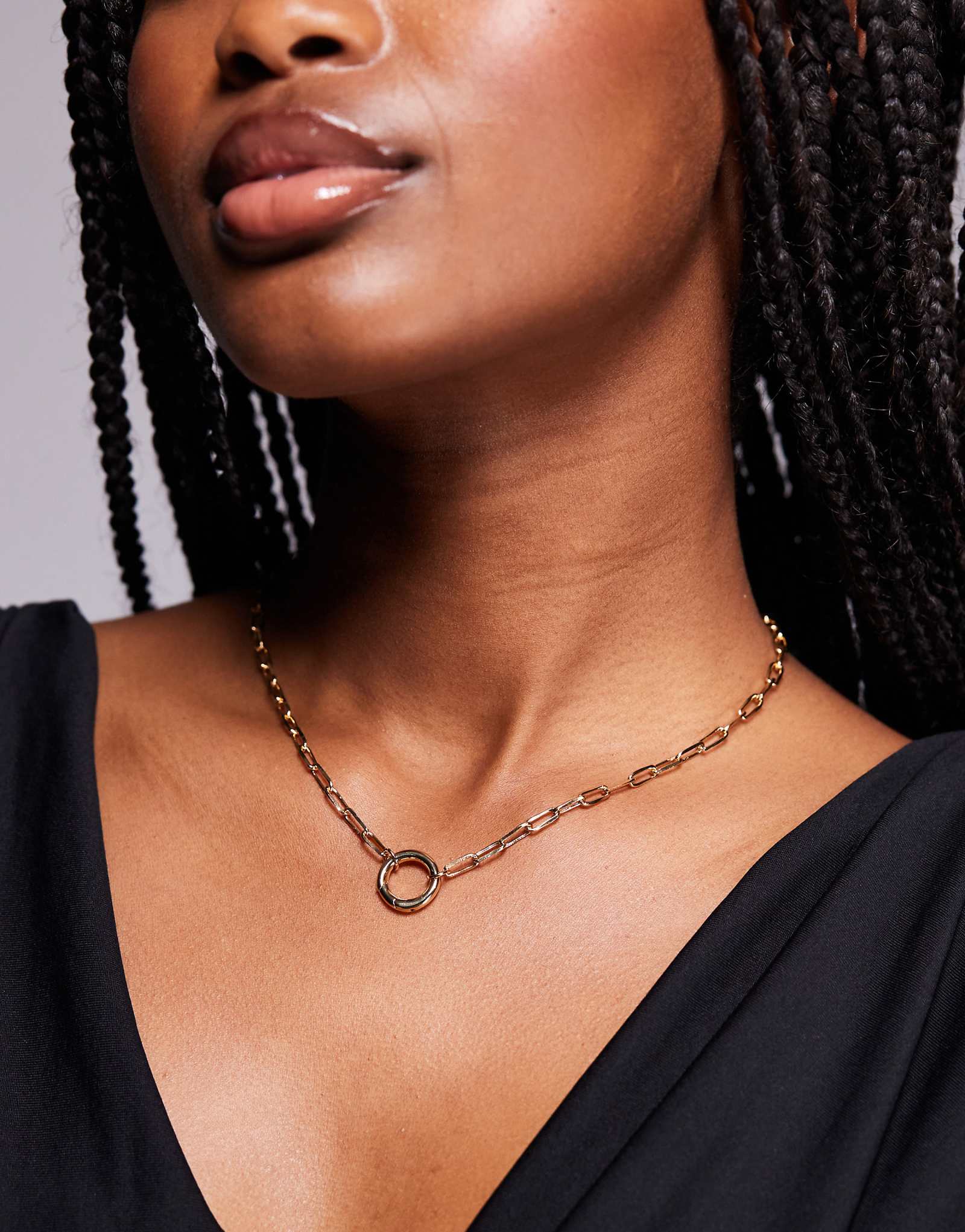 Колье-цепочка ALDO daphneyy с кольцевым шармом из позолоченного сплава