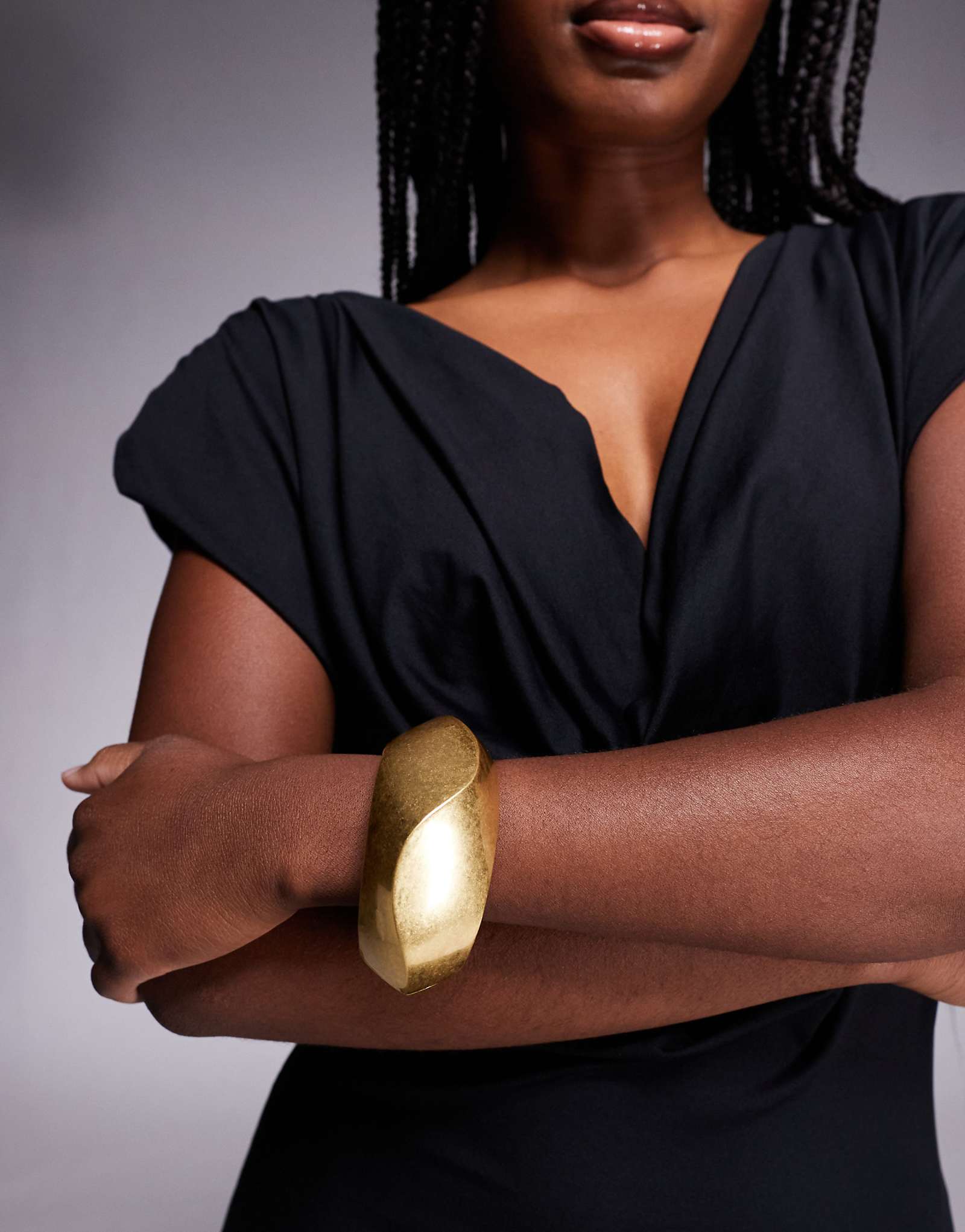 Массивный браслет АЛЬДО Йохана из матового золота