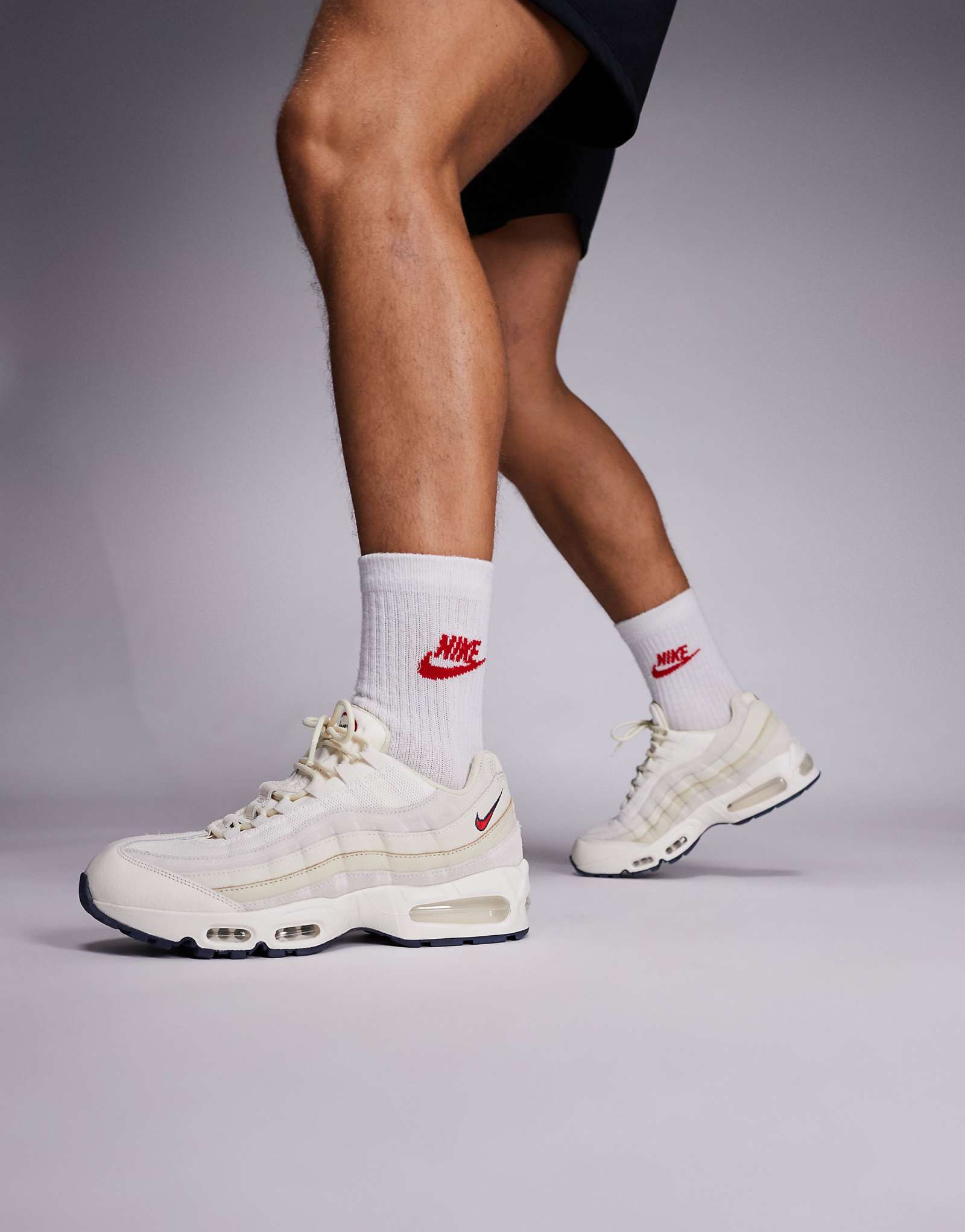 Кроссовки премиум-класса Nike Air Max 95 OG цвета слоновой кости 38790₽