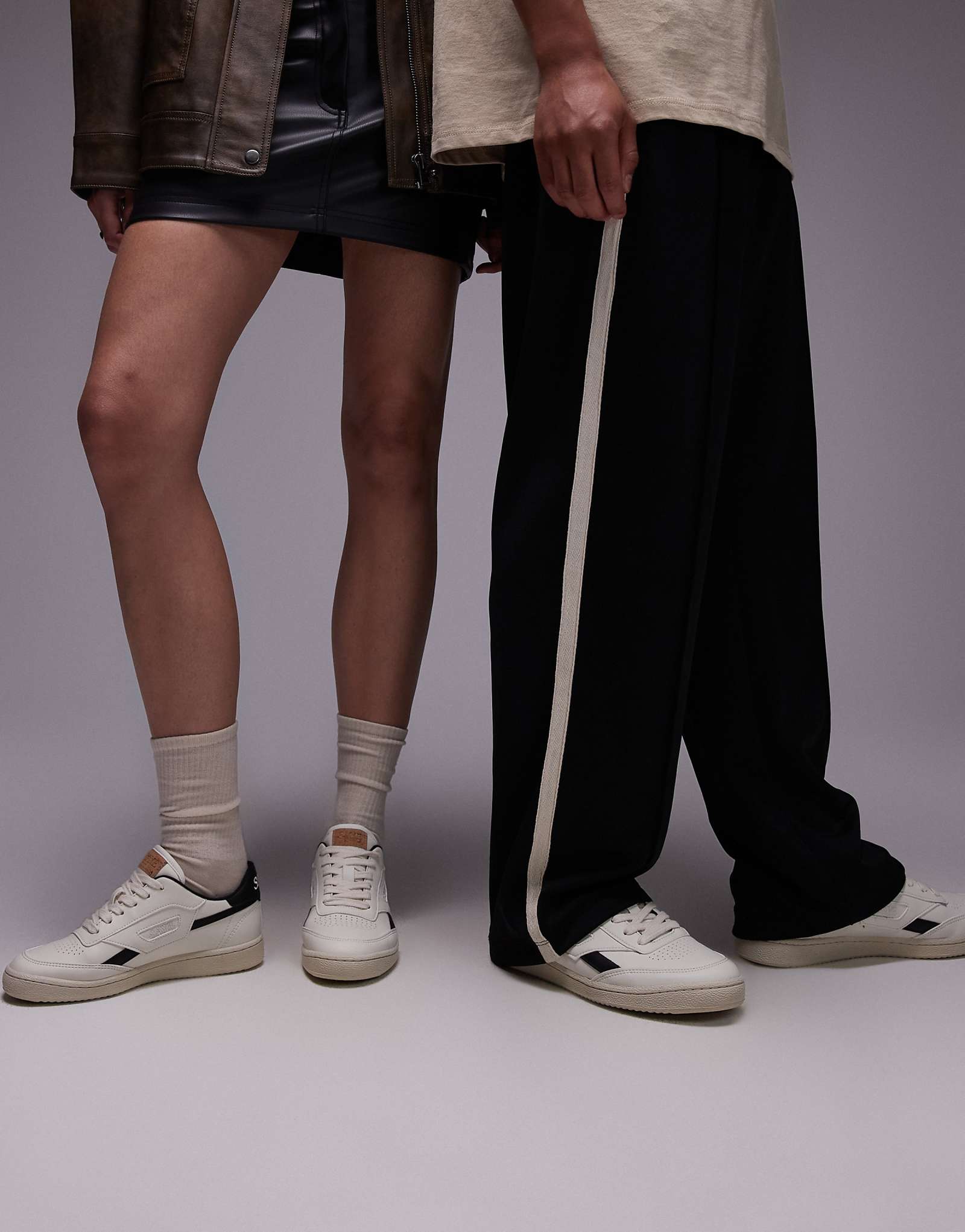 Кроссовки Saye унисекс Modelo '89 черного цвета