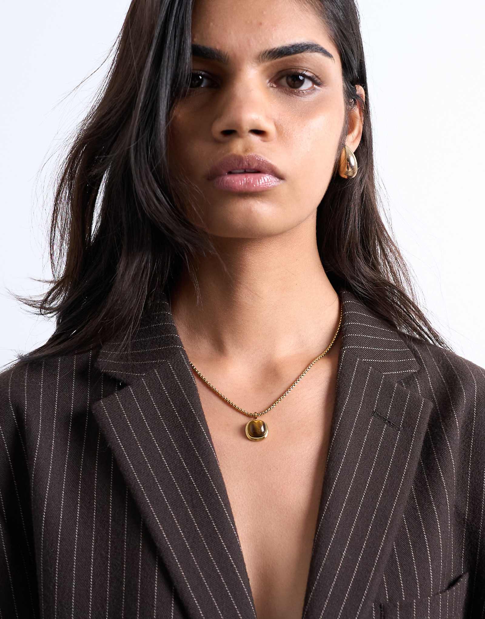 Золотое ожерелье с подвеской из нержавеющей стали Topshop Madison 4690₽