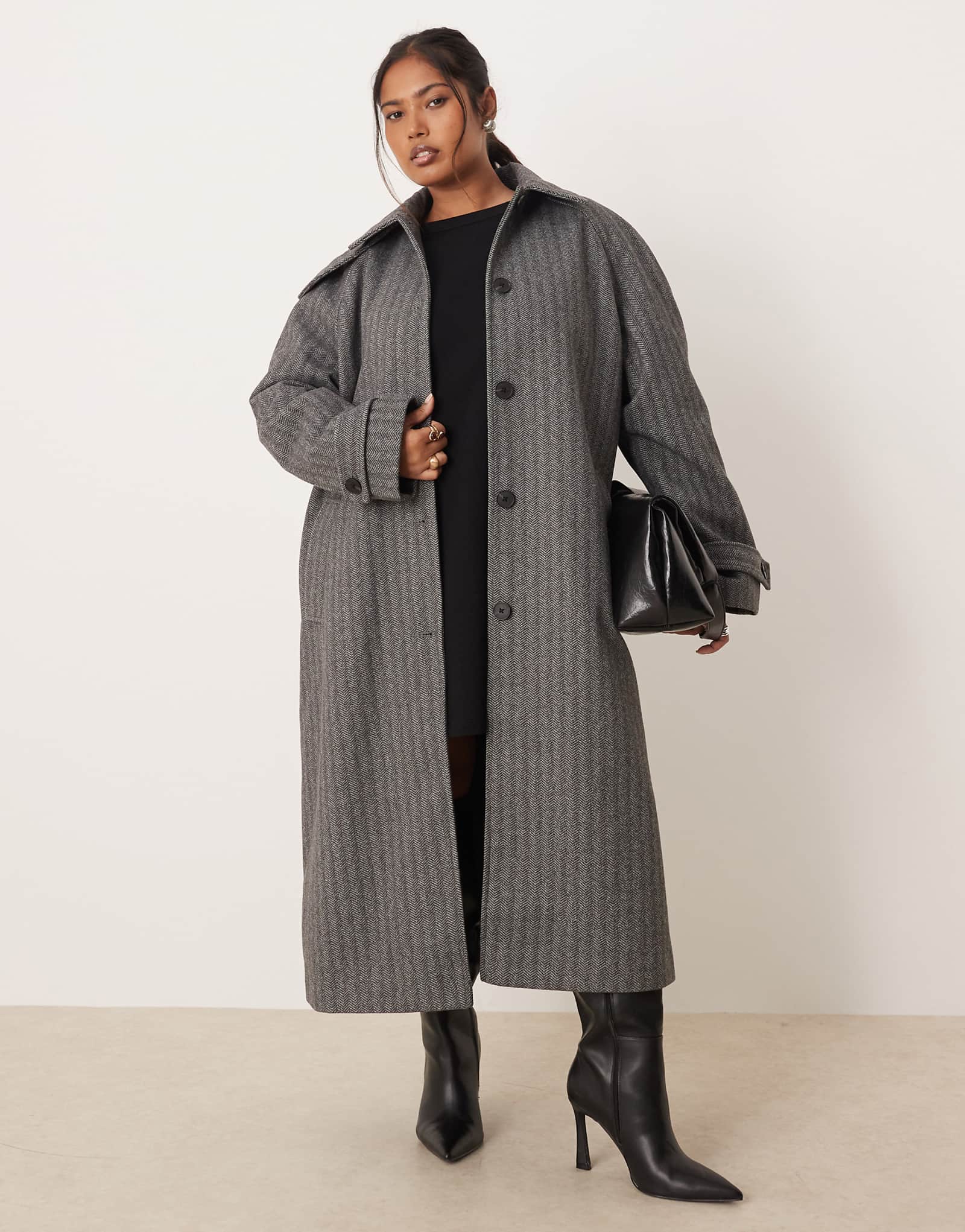 УДЛИНЕННОЕ автомобильное пальто ASOS DESIGN Curve в елочку 19390₽