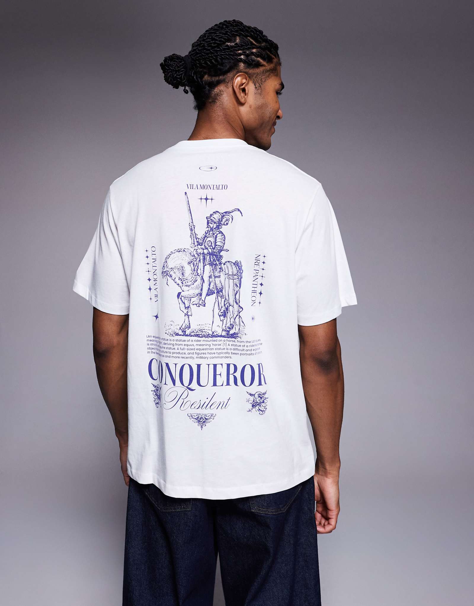 Футболка ADPT оверсайз белого цвета с рисунком сзади