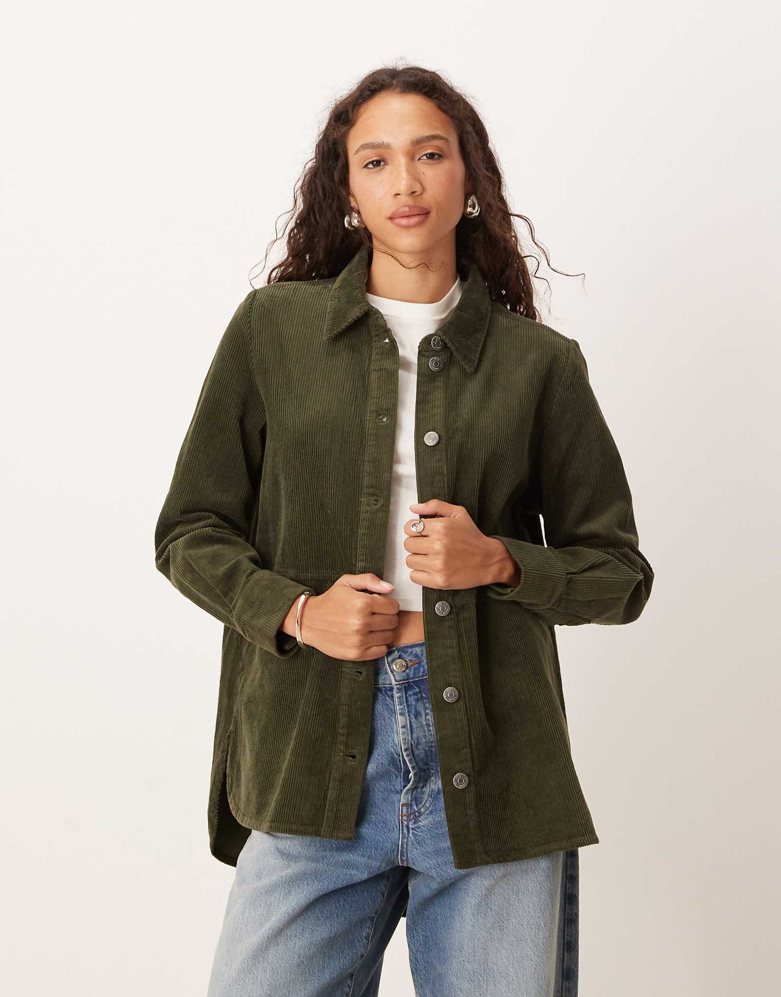 Шнуровая застежка JDY свободного покроя цвета хаки 16490₽