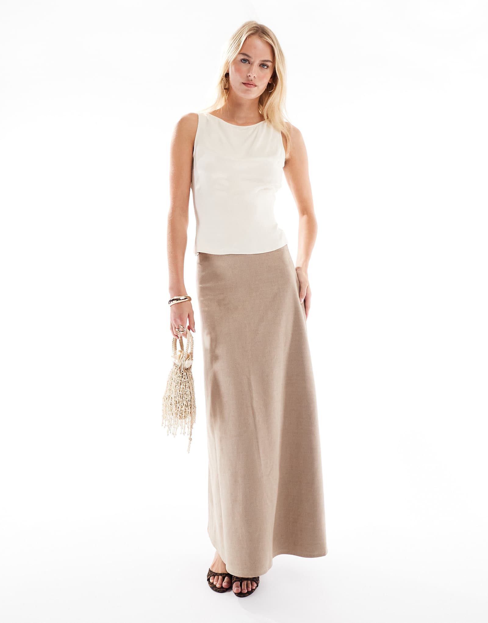 ТОЛЬКО высокая макси-юбка из искусственной замши в камне