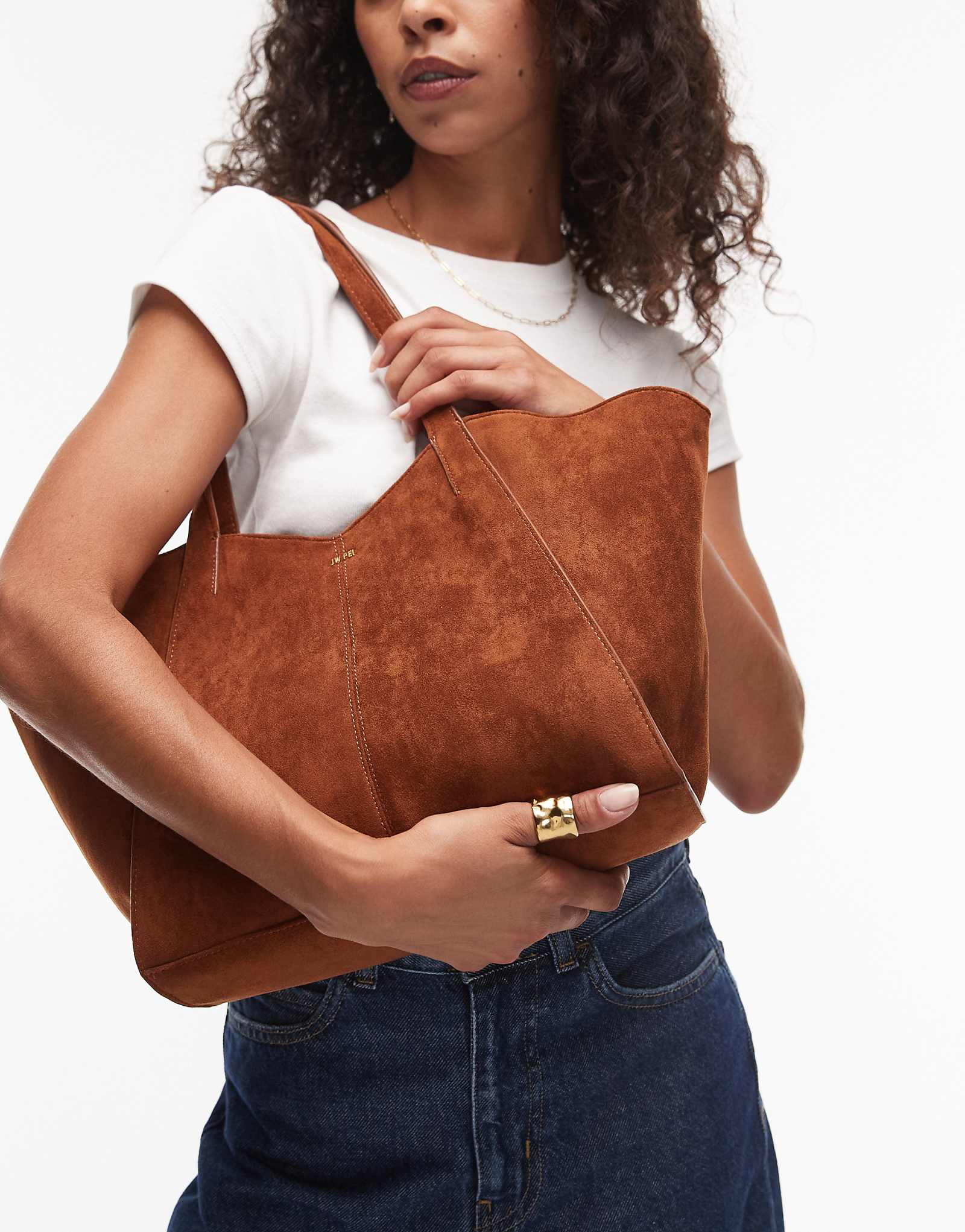 Большая сумка-тоут JW PEI Kiana из искусственной замши коричневого цвета