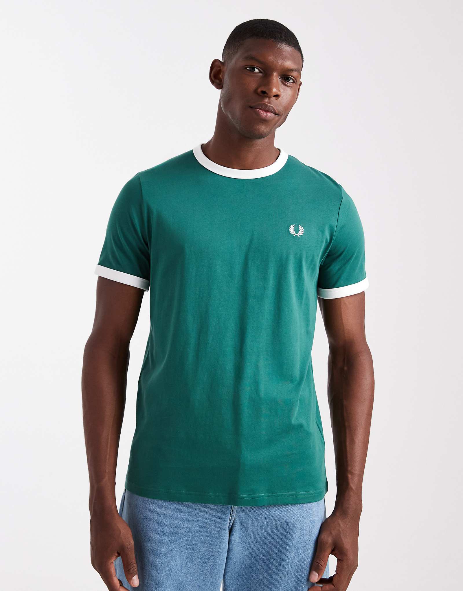 Зеленая футболка с надписью Fred Perry ringer