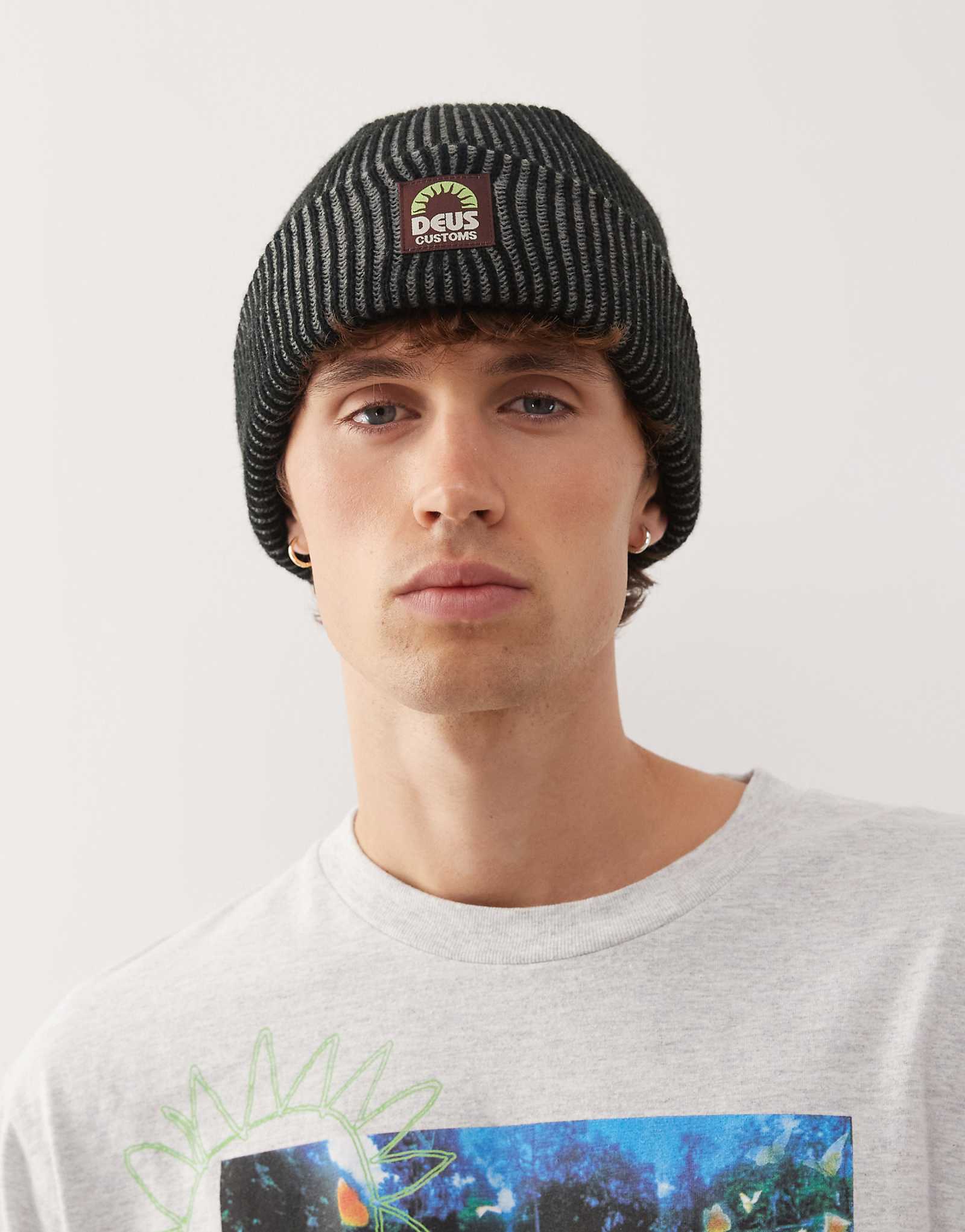 Двухцветная шапочка Deus Ex Machina melody черного цвета