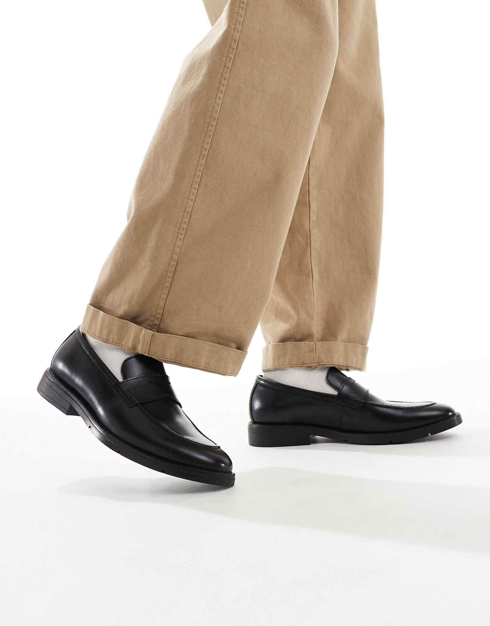 Классические мокасины schuh Rogan черного цвета