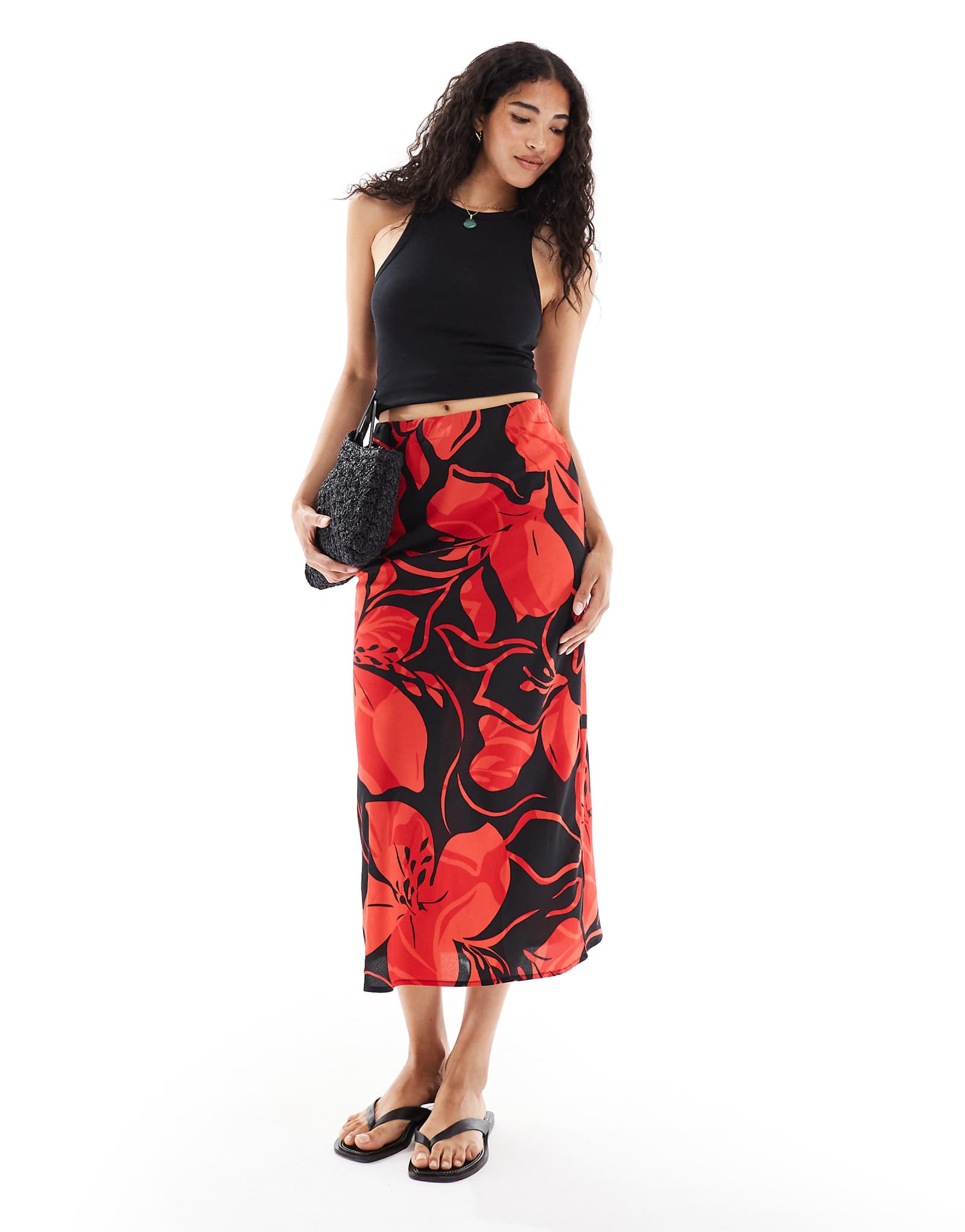 Красная юбка мидакси с косым вырезом от Wednesdays Girl bold bloom 8590₽