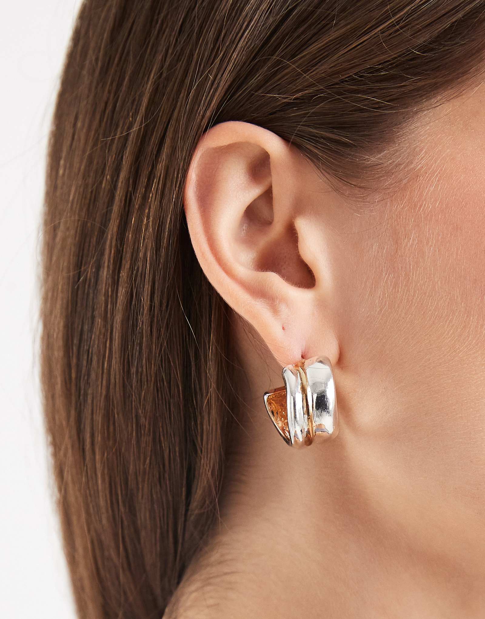 Дополните аксессуарами массивные обручи из смешанного металла в нескольких цветах 3590₽