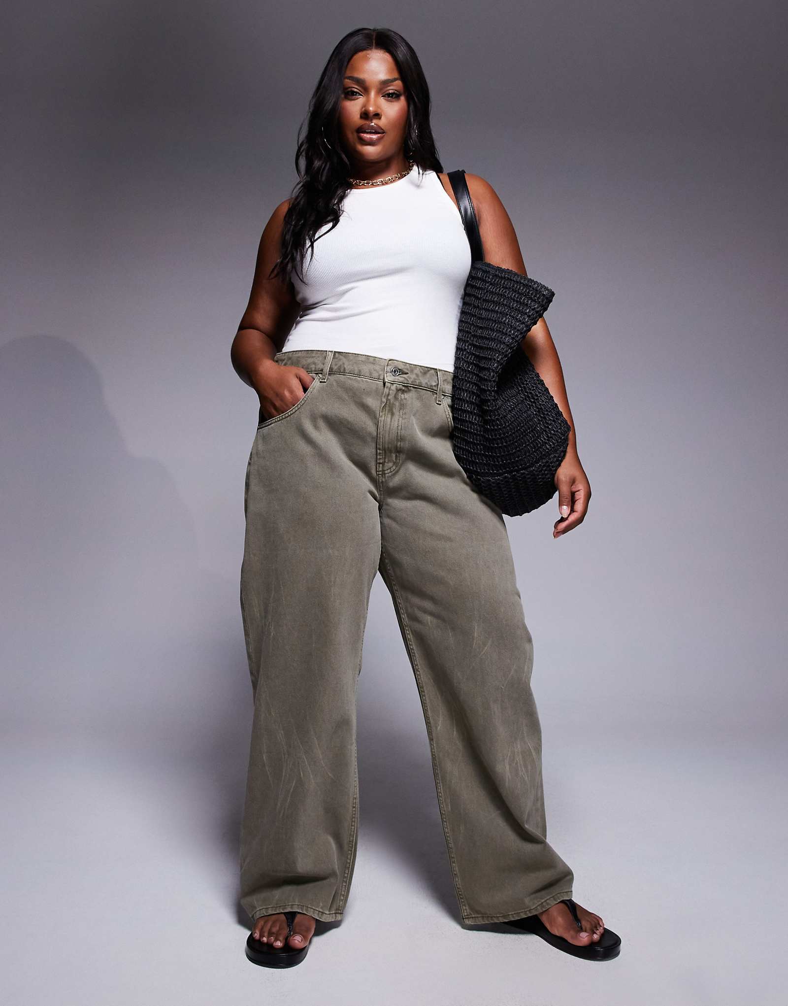 Мешковатые джинсы ASOS DESIGN Curve цвета хаки 7190₽