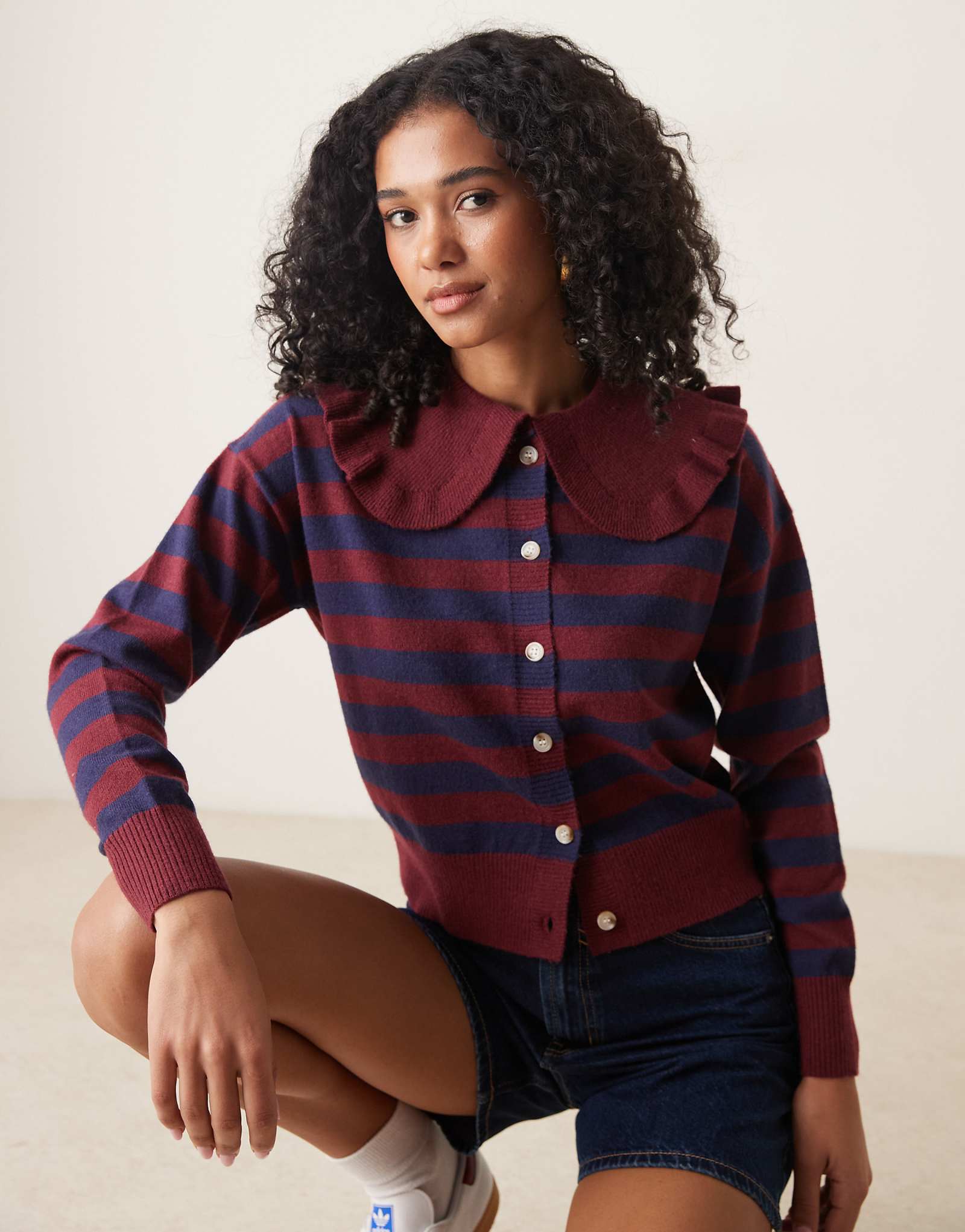 Гламурный кардиган свободного покроя в синюю и красную полоску 13490₽