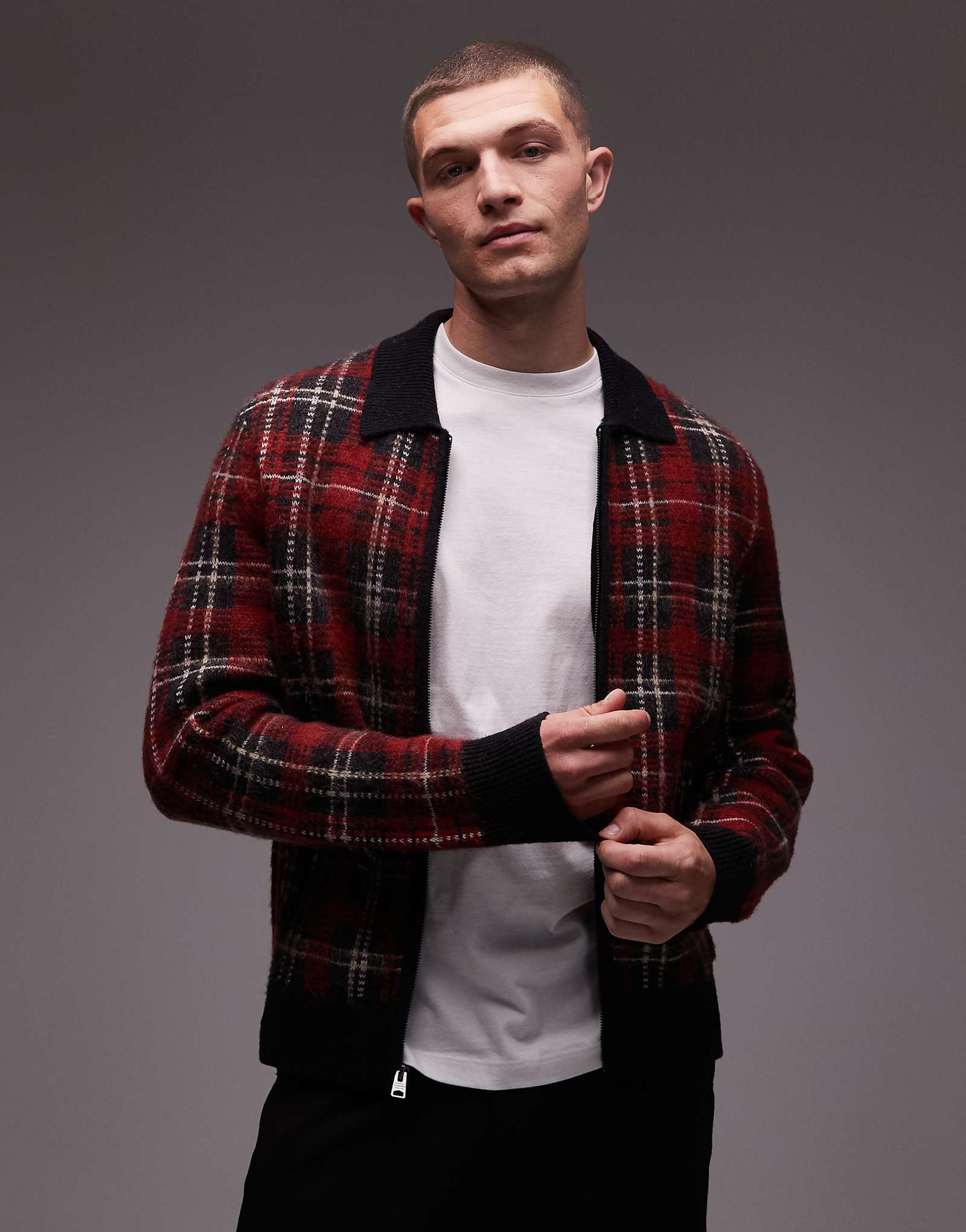 Кардиган в крапивную клетку AllSaints черного и красного цветов