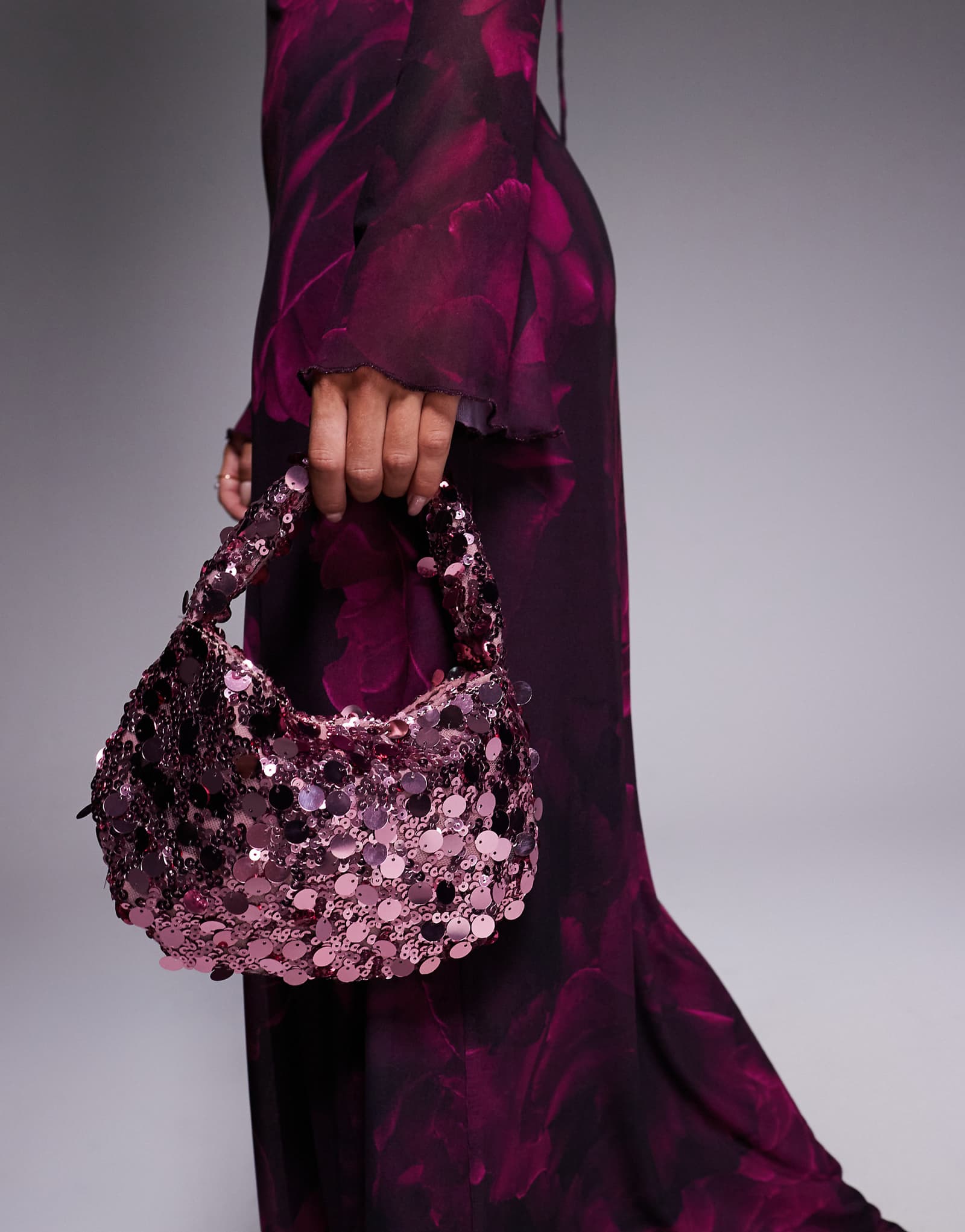 Розовая сумка через плечо с блестками в стиле истинного декаданса