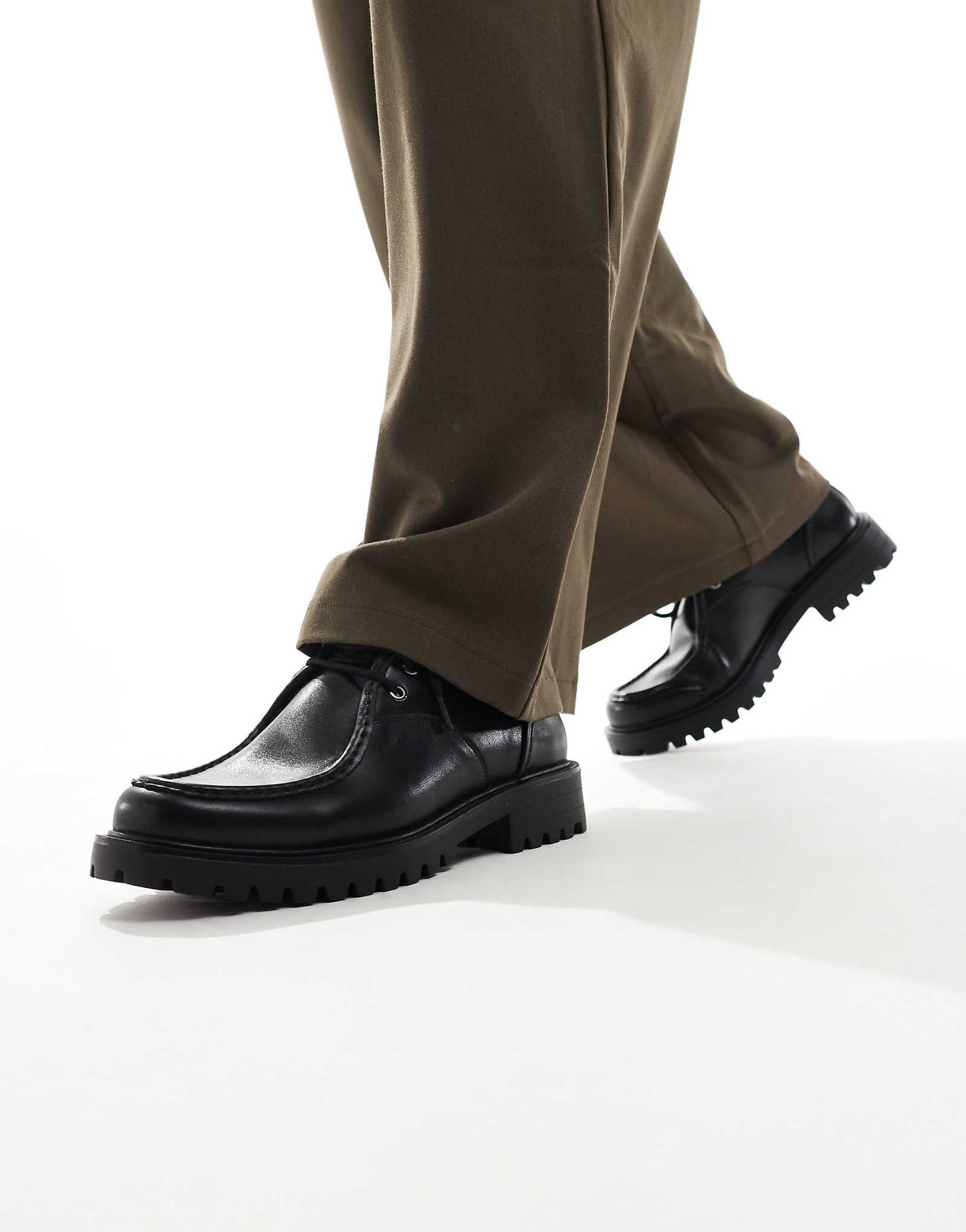 Массивные туфли SEQWL Calvin на шнуровке черного цвета