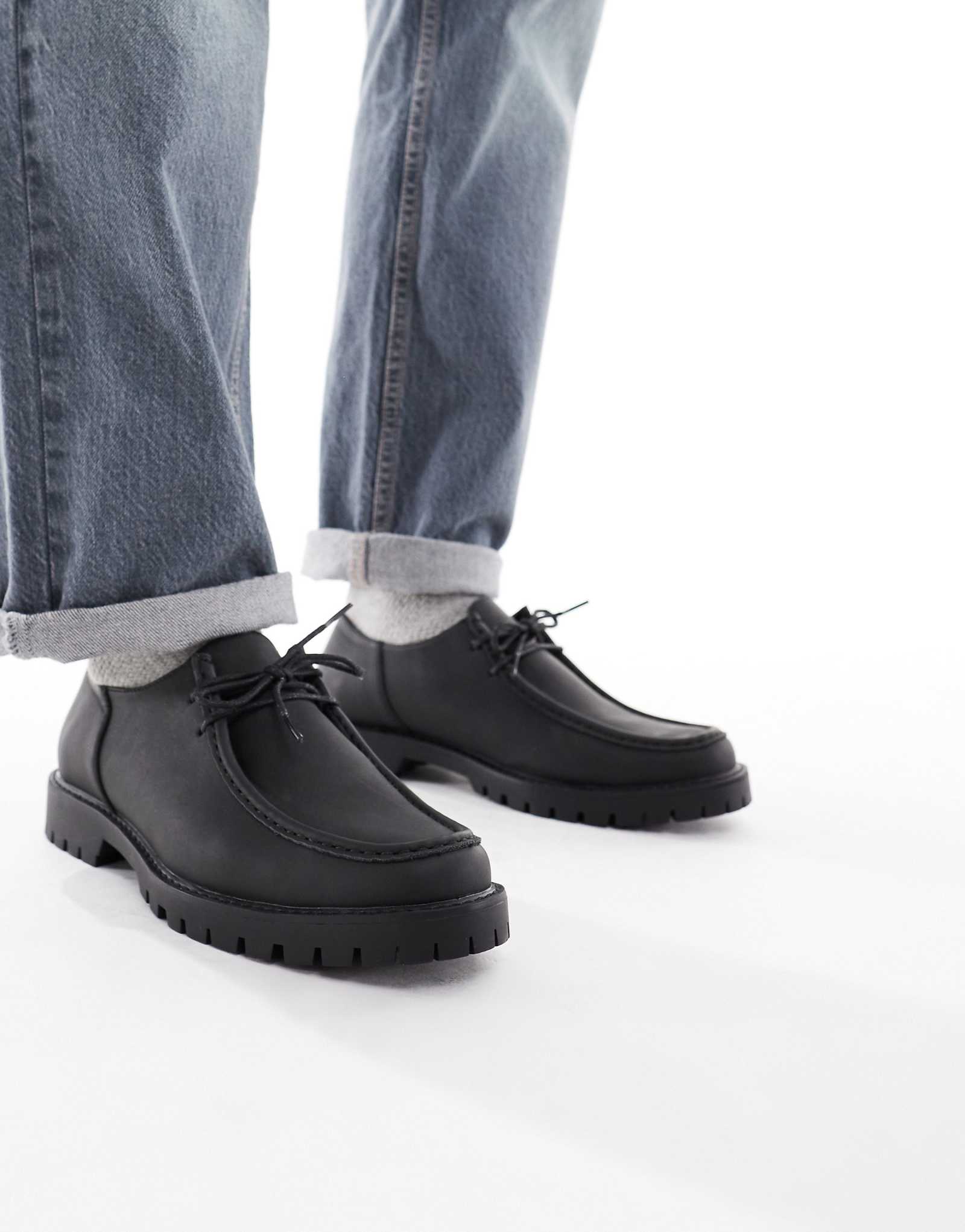 Черные туфли на шнуровке SEQWL