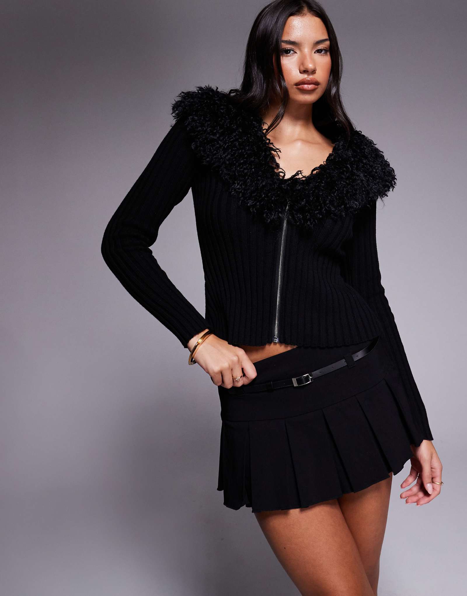 Tiger Mist Annelise со съемным узким поясом, плиссированные шорты micro skort со средней посадкой черного цвета