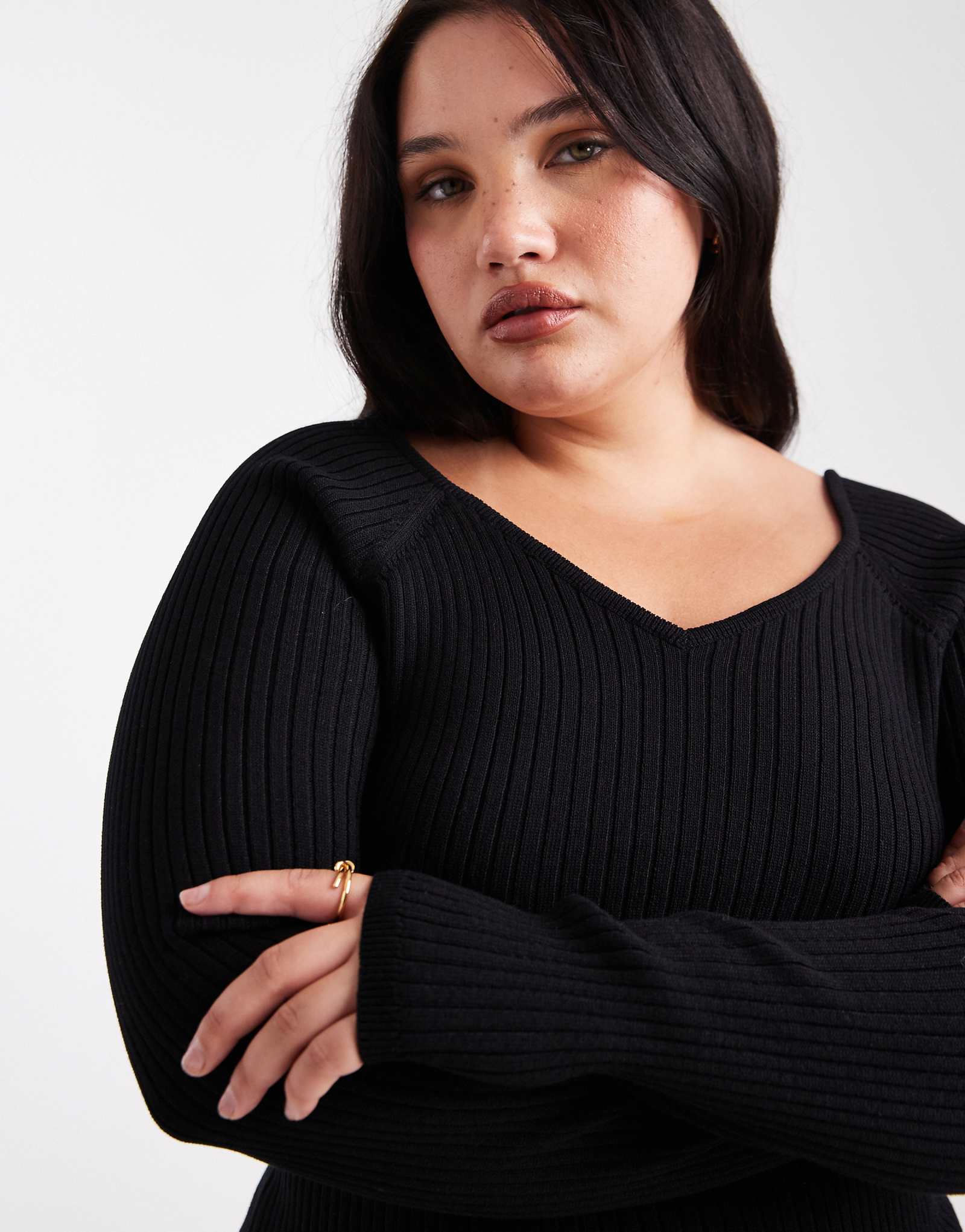 Топ ASOS DESIGN из плотного трикотажа с v-образным вырезом черного цвета 7790₽