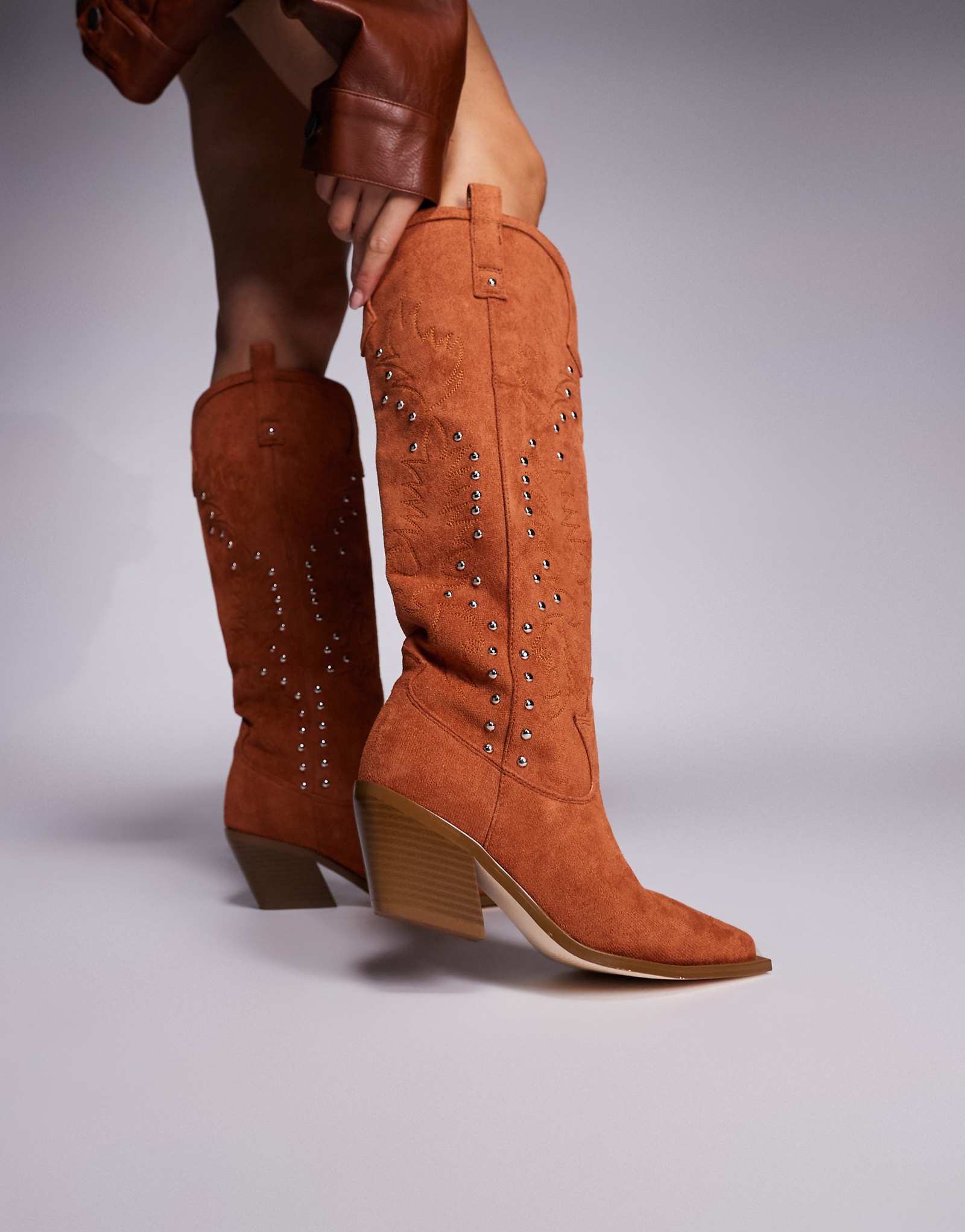 Azalea Wang Beckett tan 15090₽