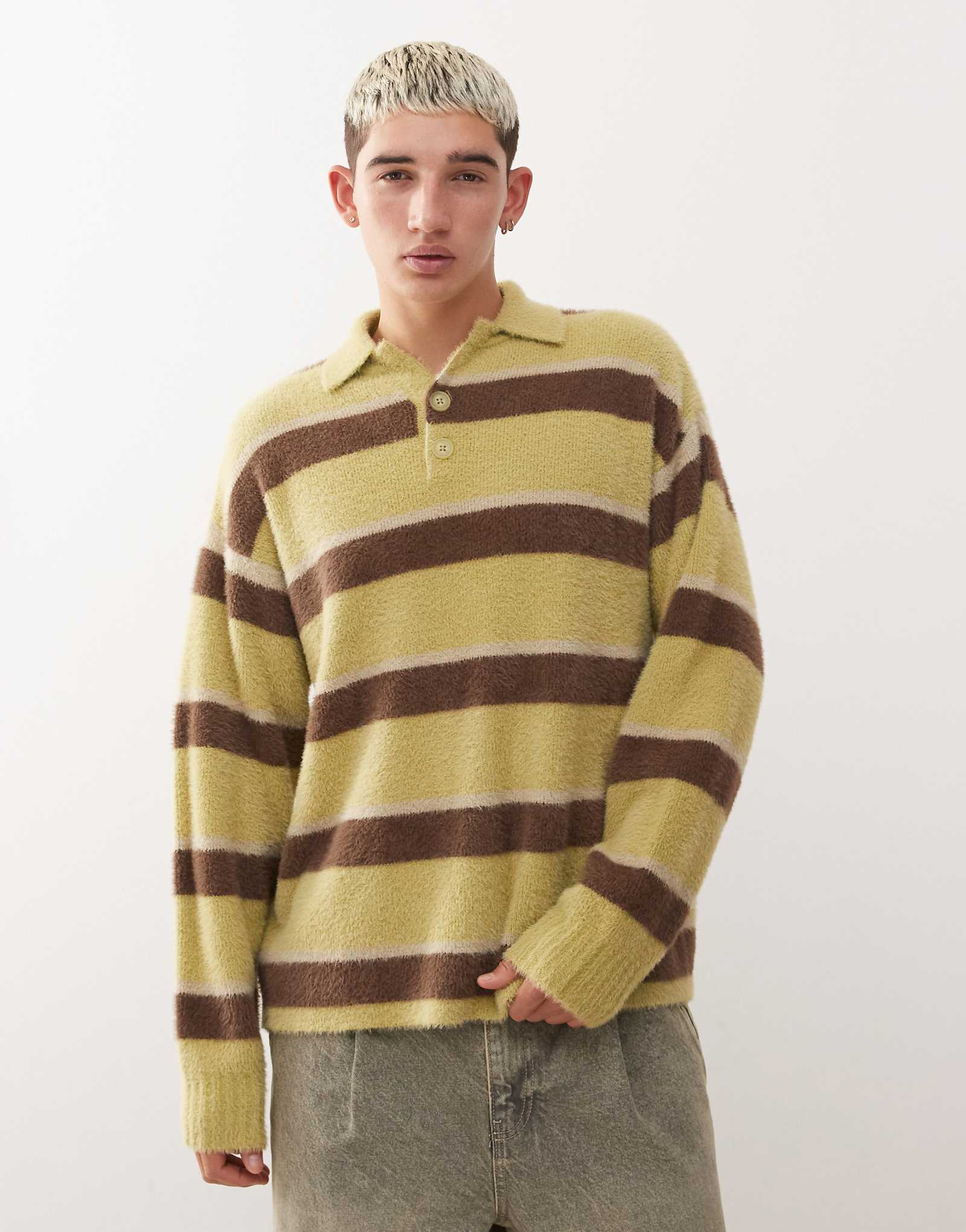 Восстановленный винтажный свитер поло из матовой вязки в мягкую полоску 14290₽