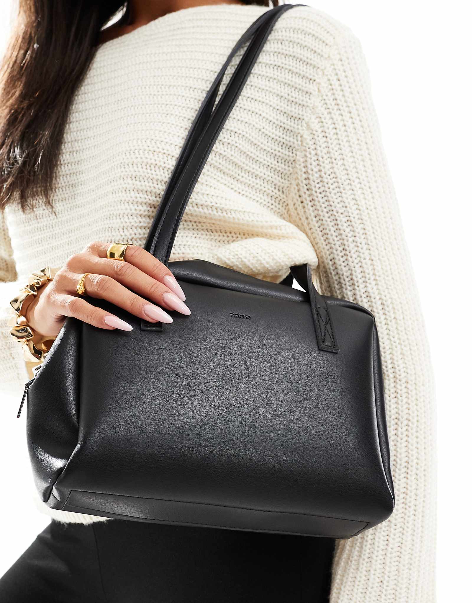 Маленькая сумка-коробочка PASQ с двумя ремешками через плечо черного цвета