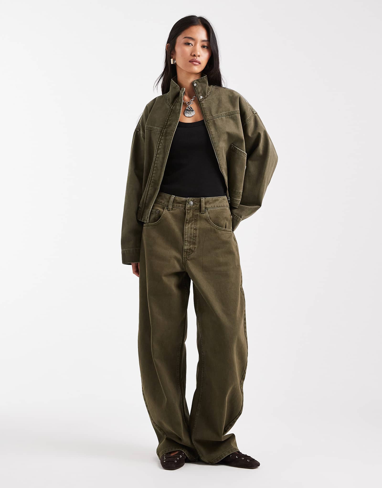 - ASOS khaki 12990₽