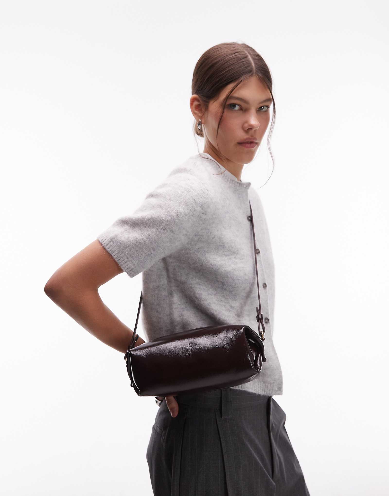 ARKET burgundy 39490₽