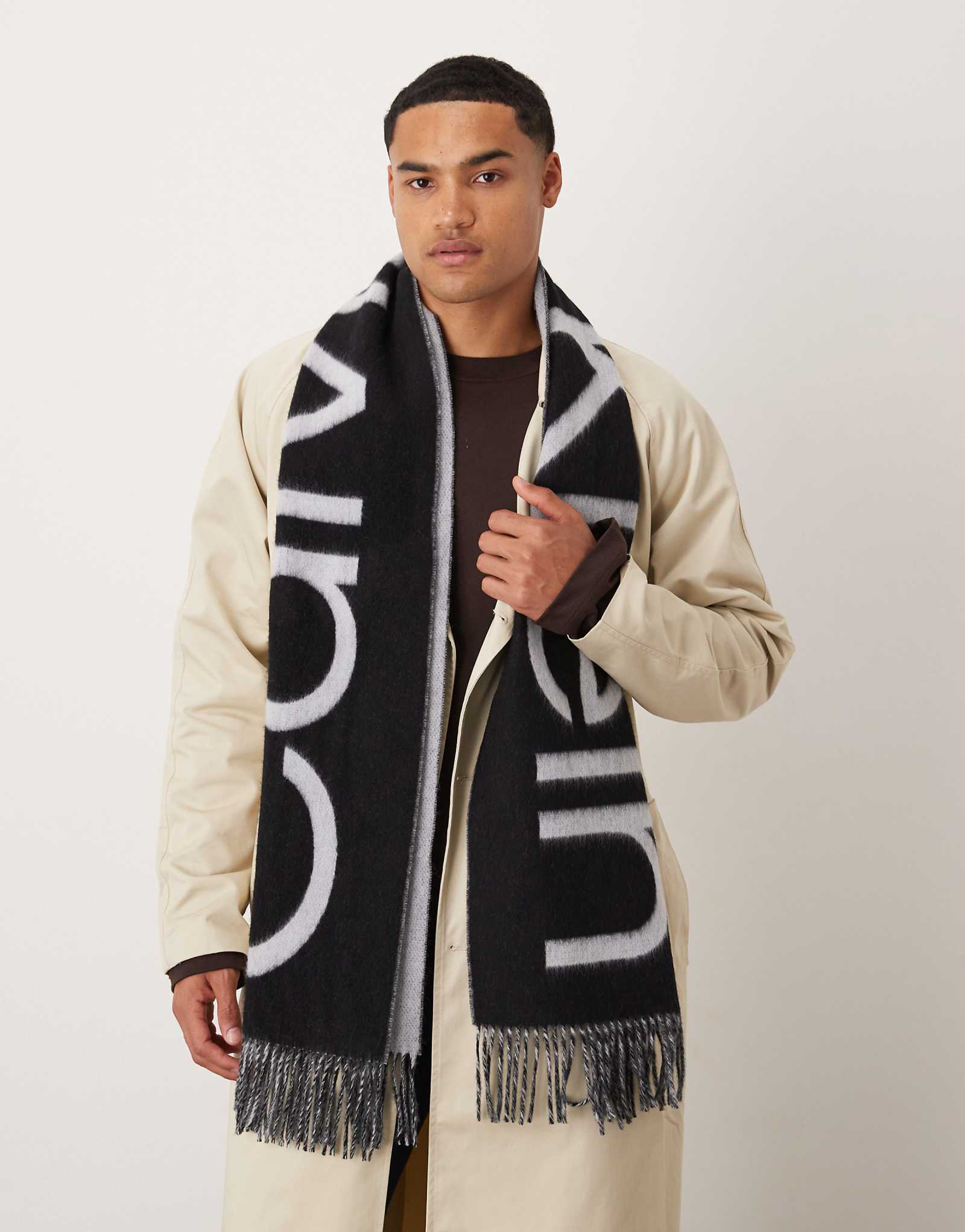 Calvin Klein black 12990₽