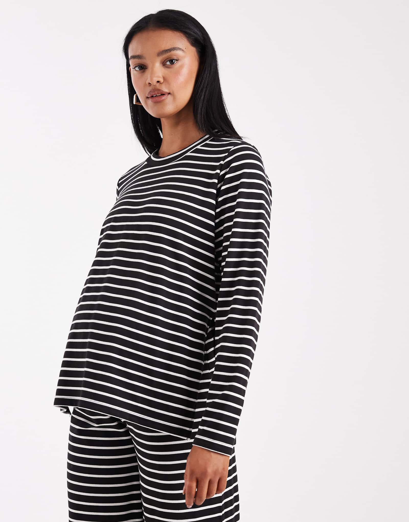 Mamalicious - - blackwhite 8890₽