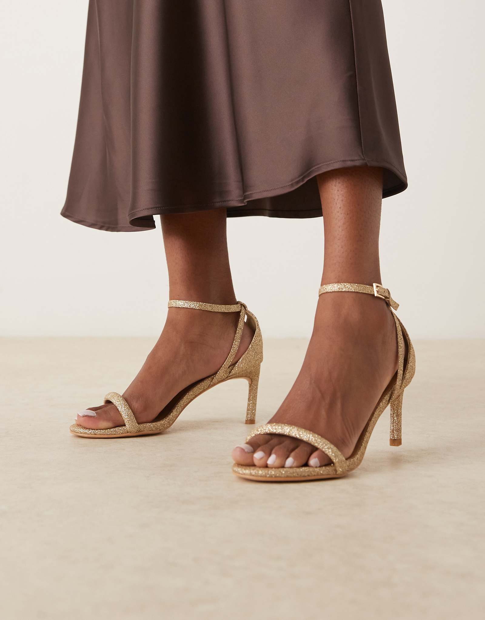 gold glitter 4990₽