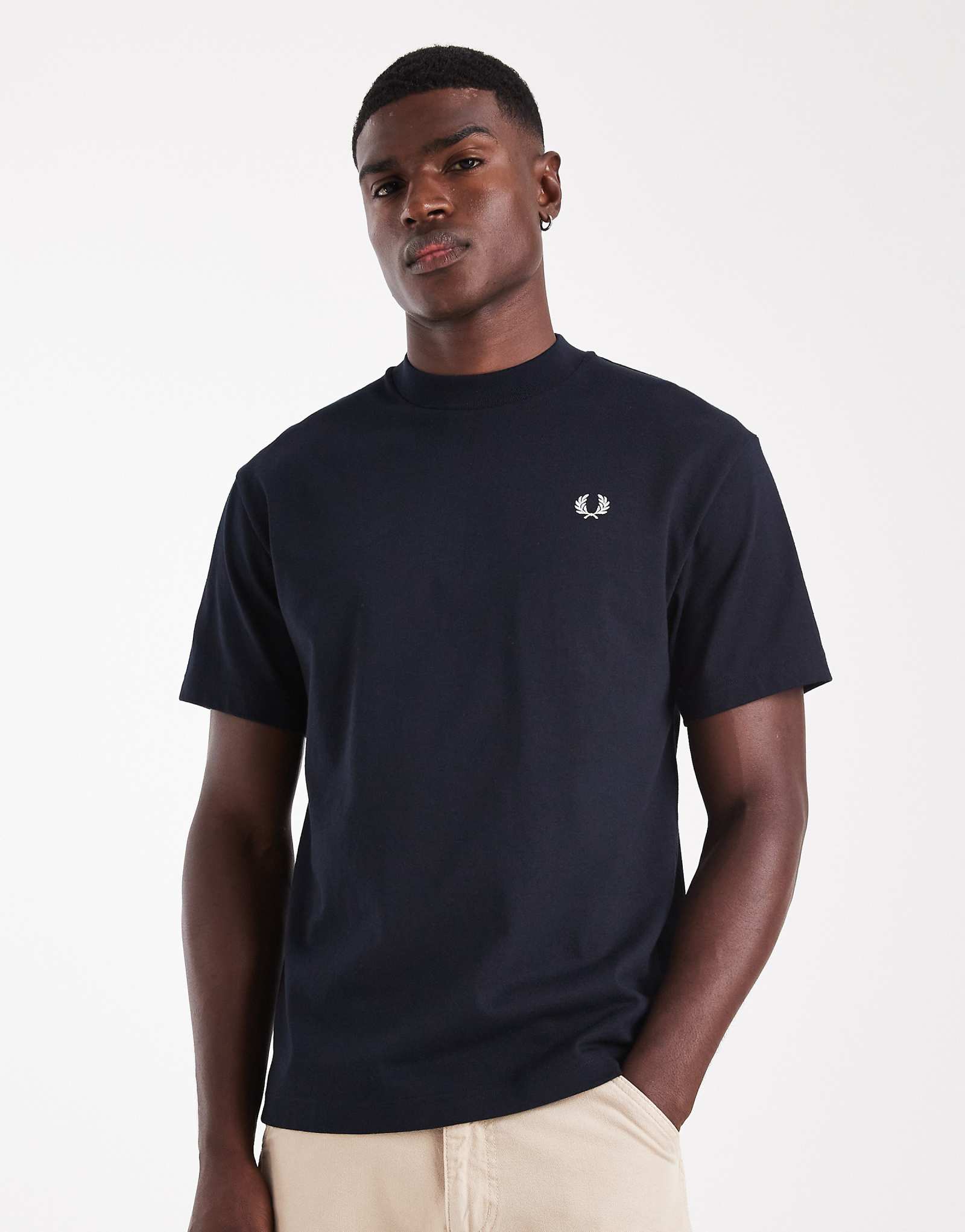 Fred Perry - navy 17490₽