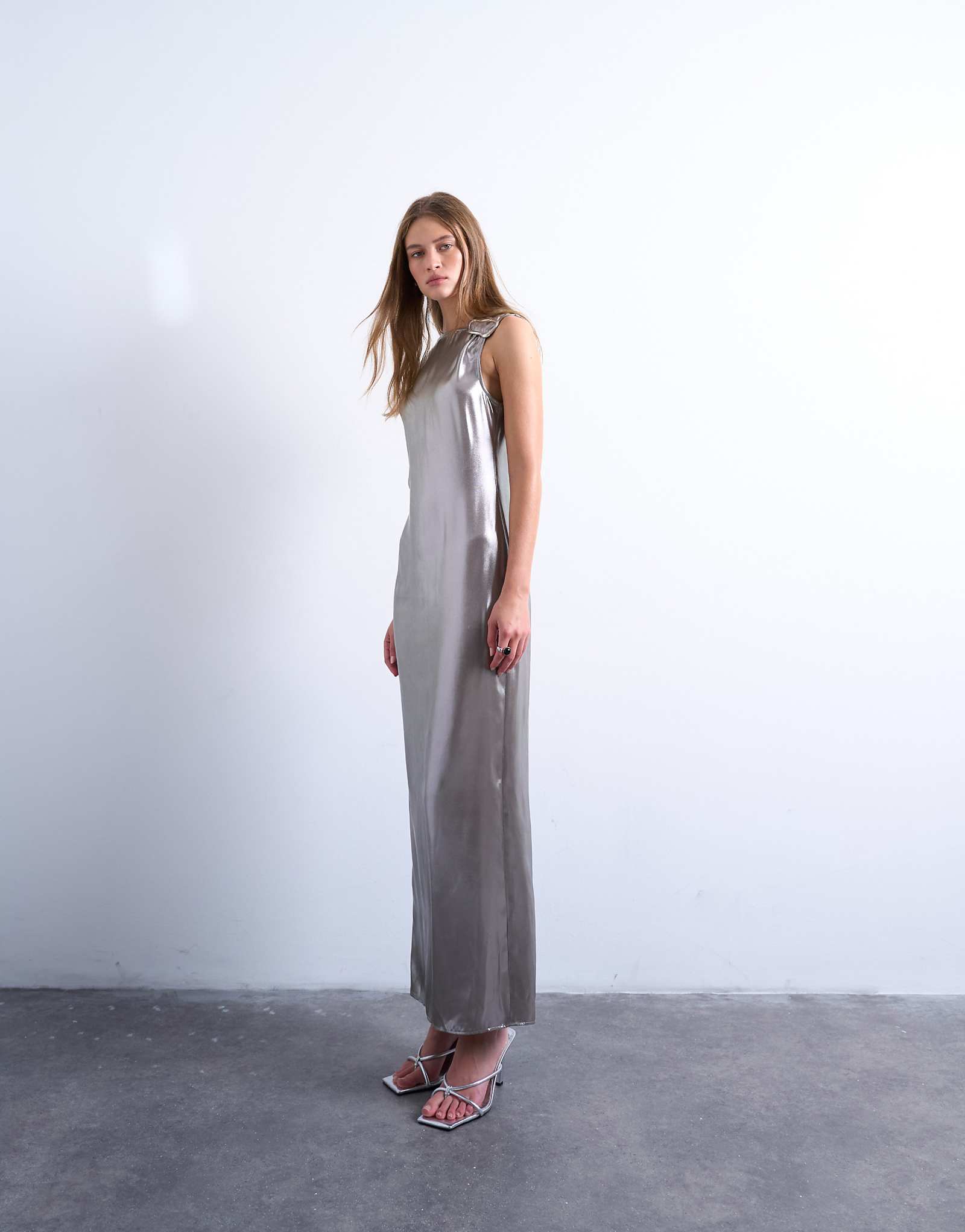 Topshop metallic midiaxi silver 12590₽