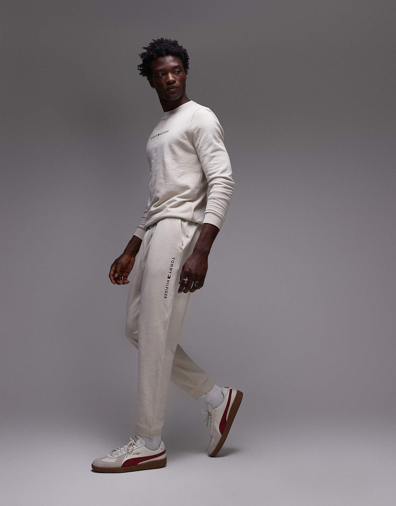 Tommy Hilfiger white 9890₽