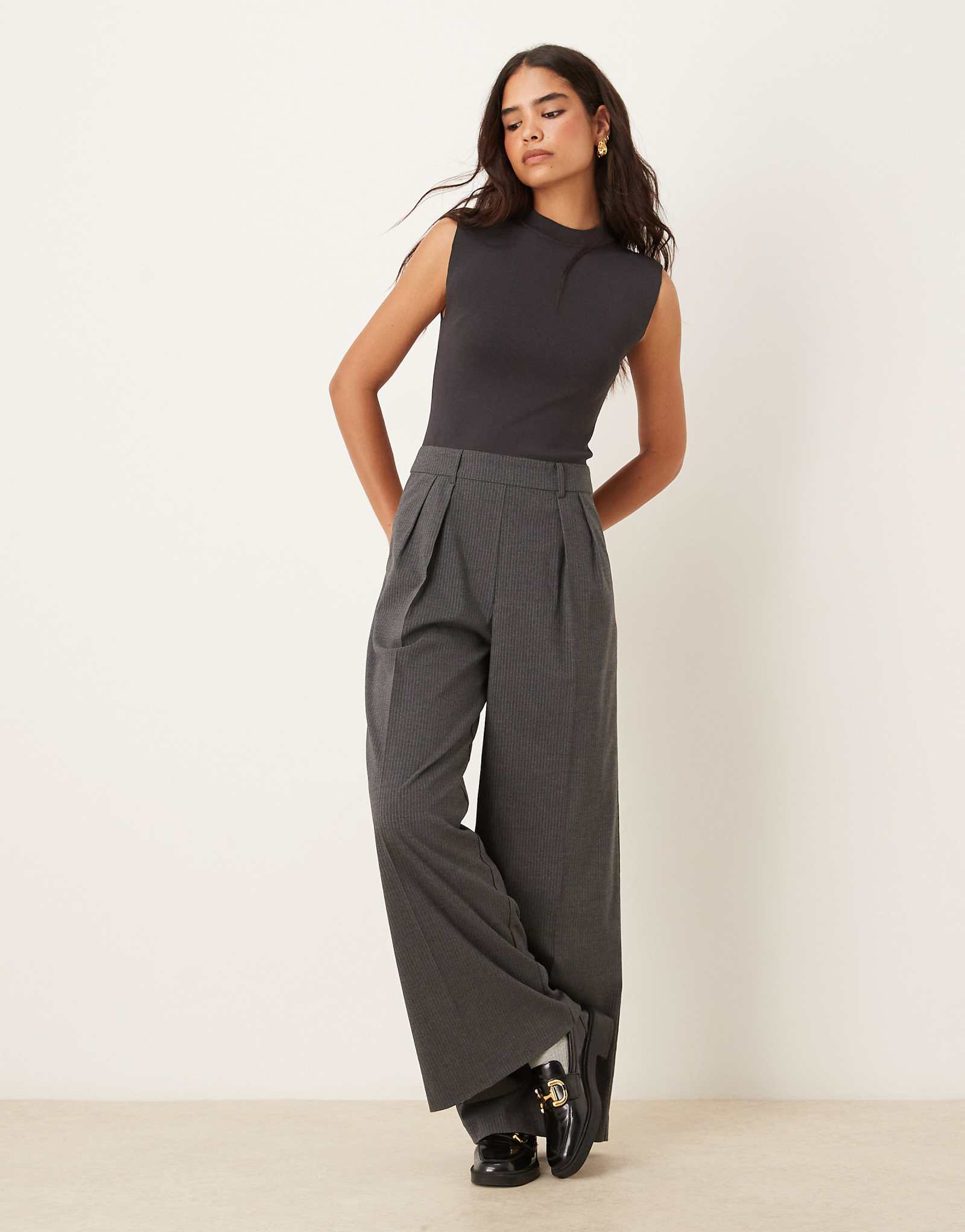 Mango 2 1 gray 26090₽