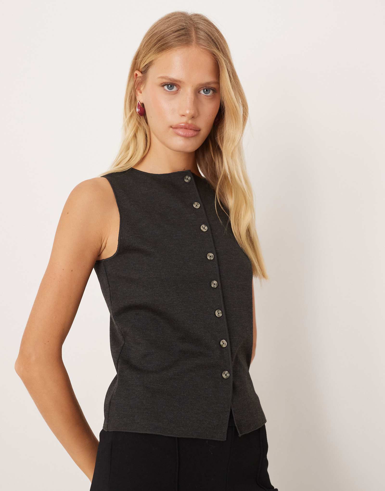 Mango soft touch charcoal 3990₽