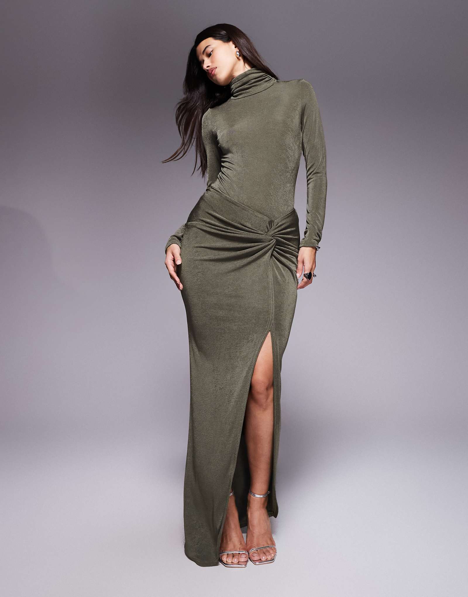 -      ,       ,             -   olive green