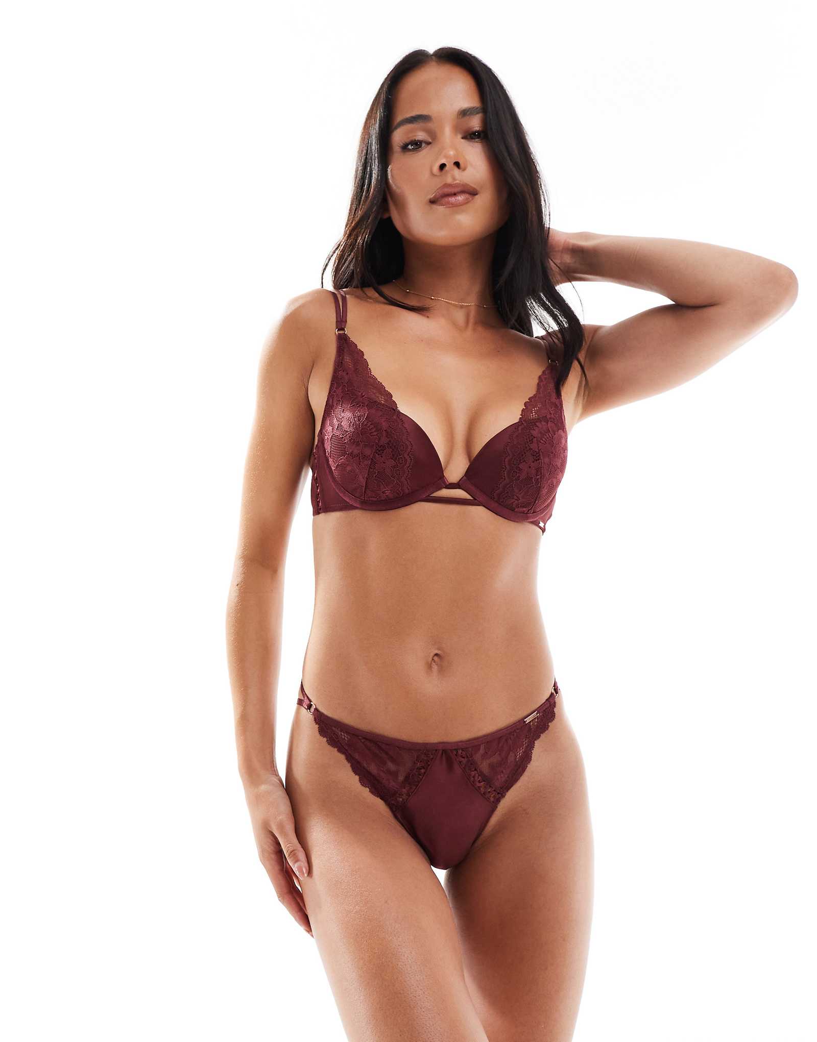 - Dorina Lyra burgundy 2490₽