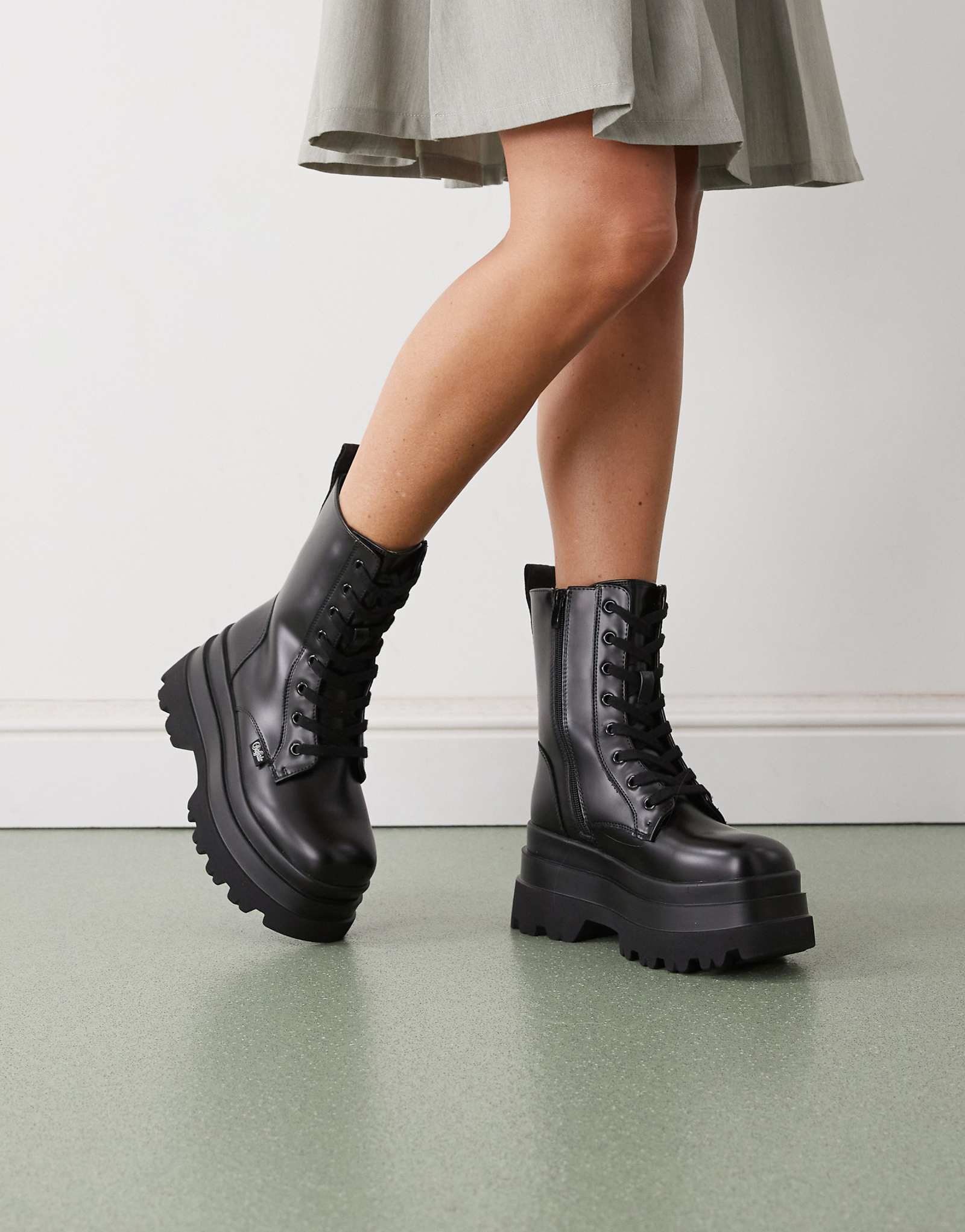 Buffalo Jupiter black 32390₽