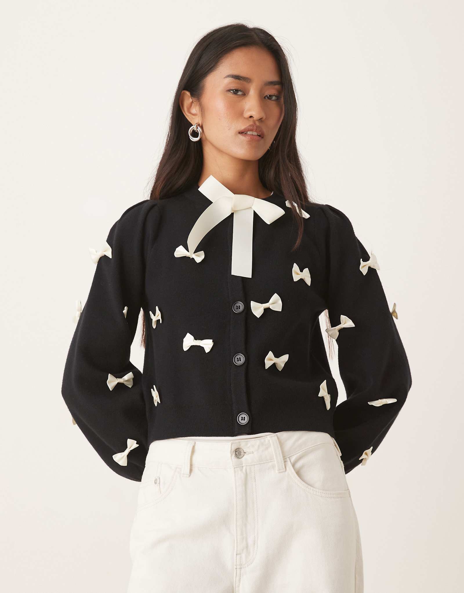 black 28190₽