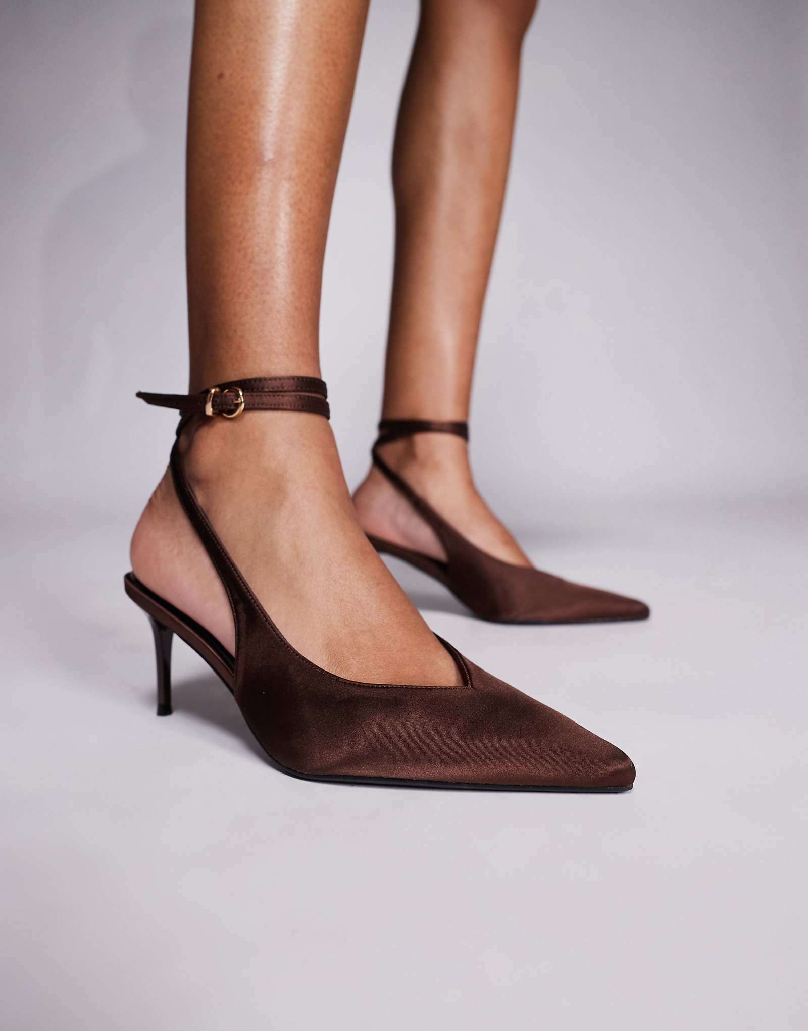 - Simmi London Sonika chocolate satin 10790₽