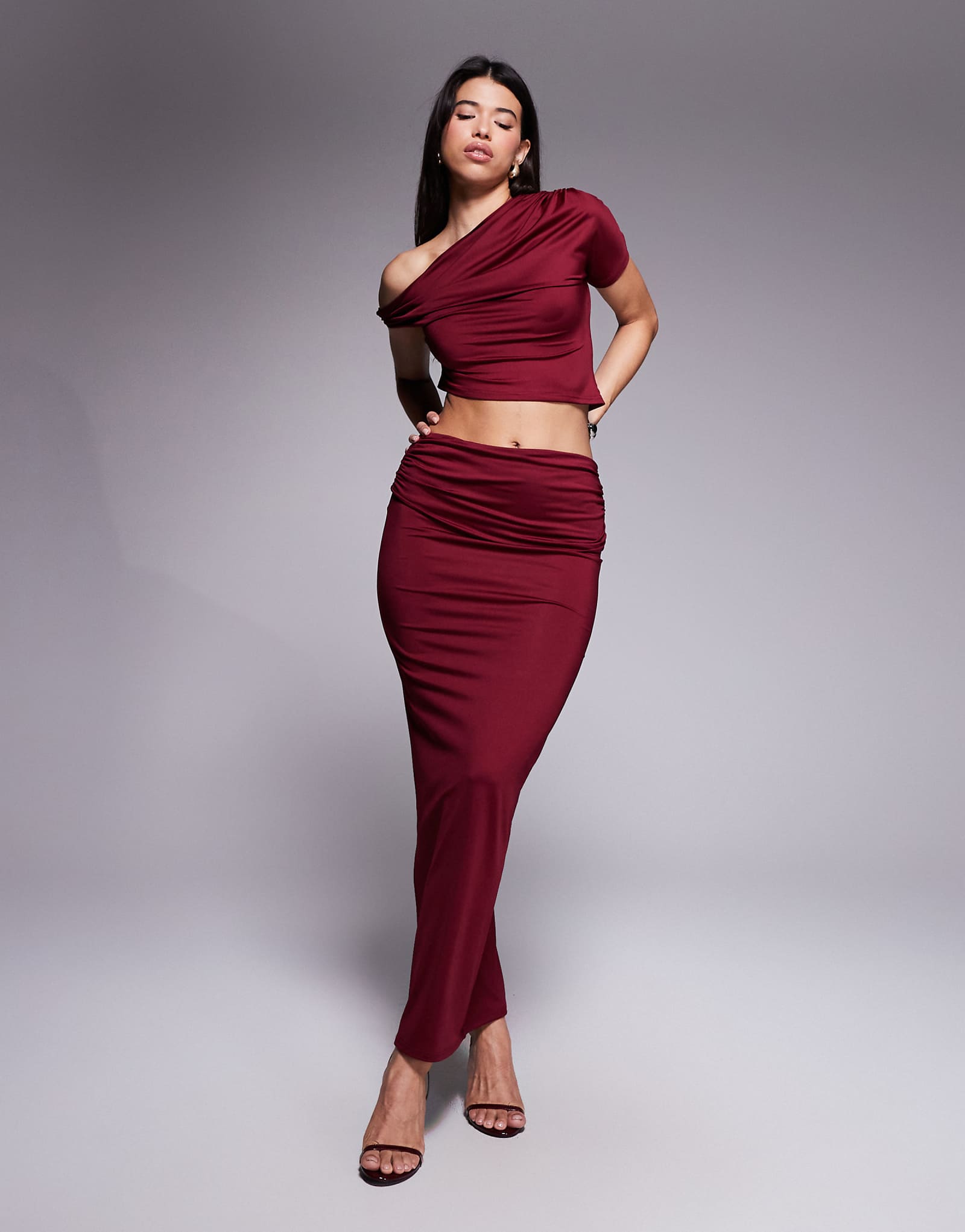 - Frolic Exclusive - burgundy 5690₽
