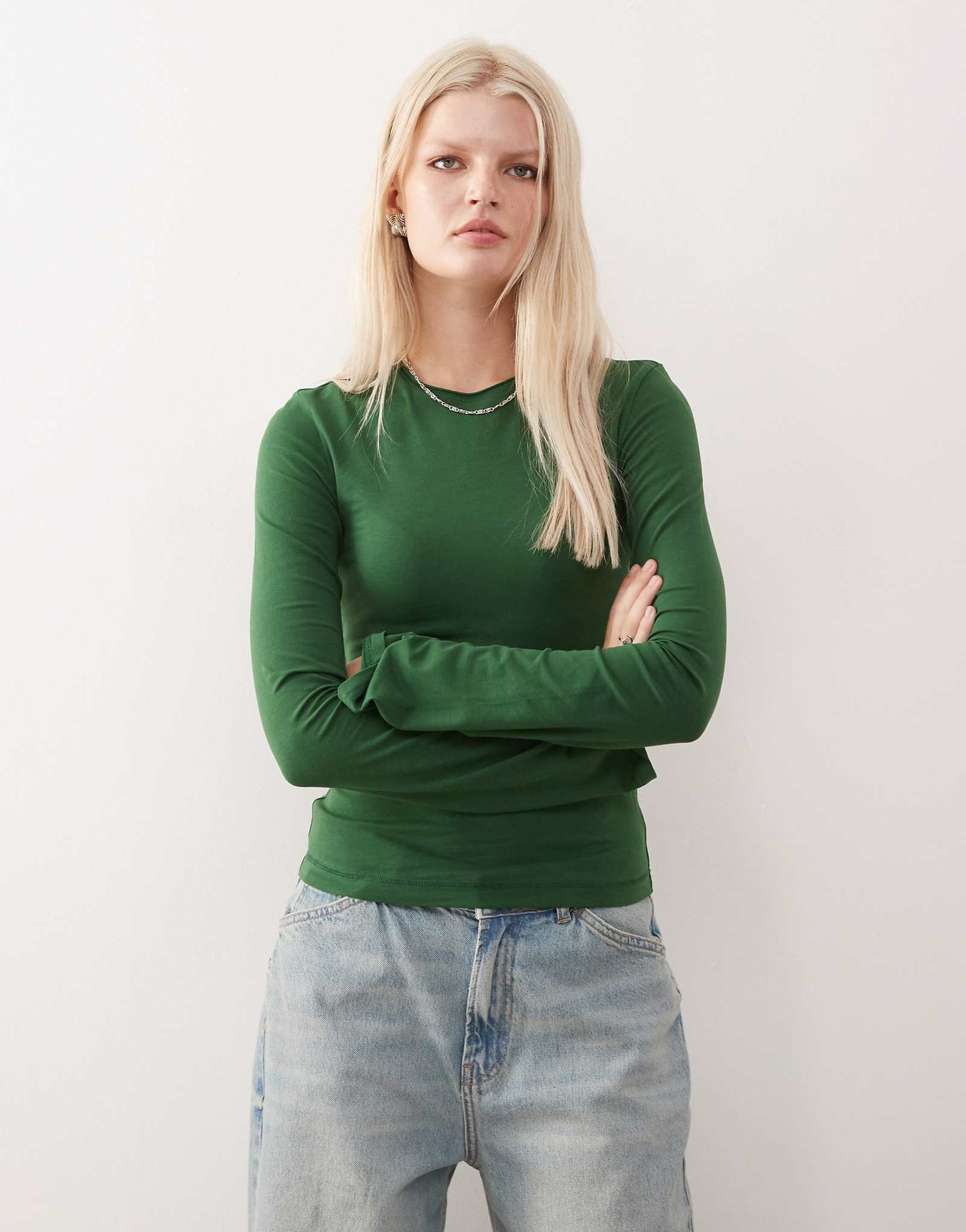 - dark green 6790₽